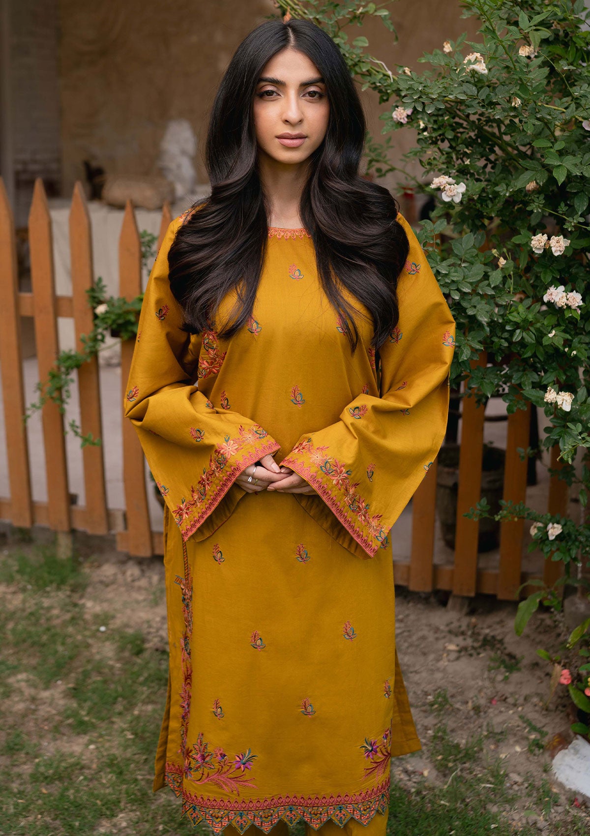 Pret Collection - Humdum - Embroidered Lawn - D#02