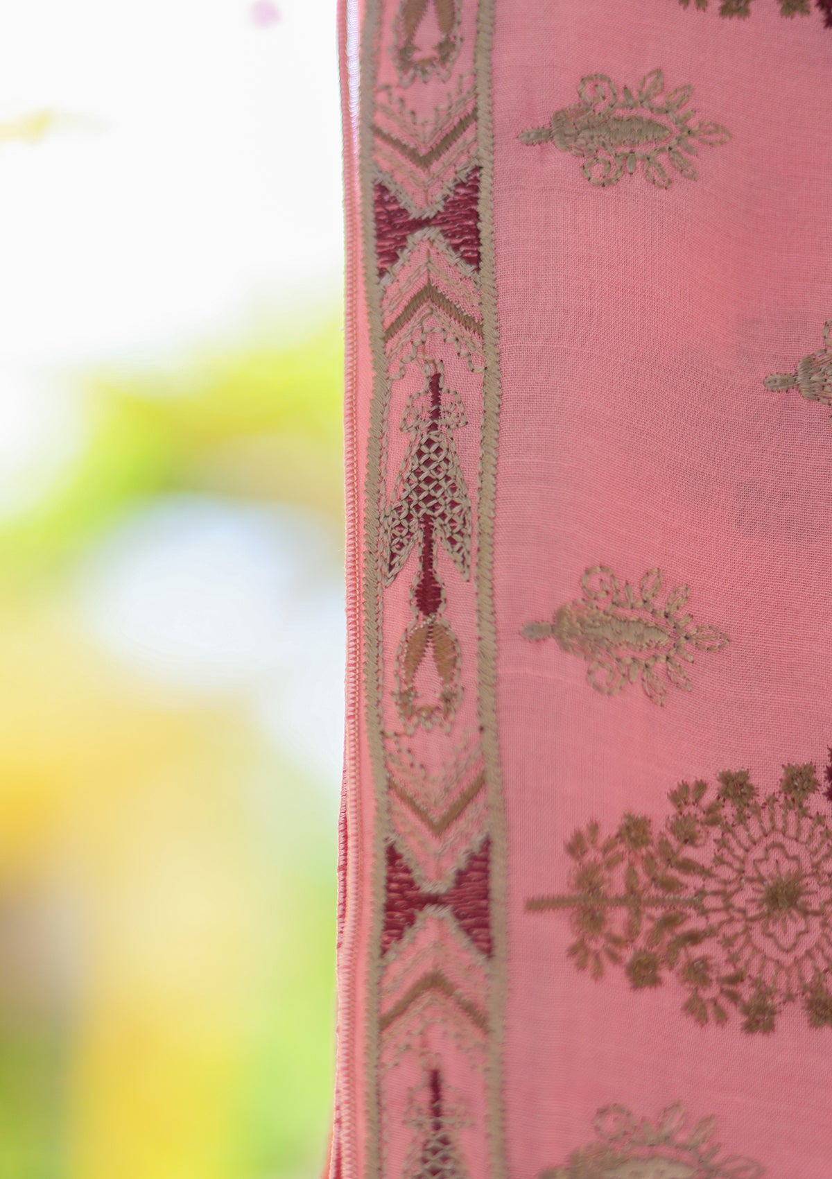 Swiss Lawn Embroidered Shawl D - 20 P Pink