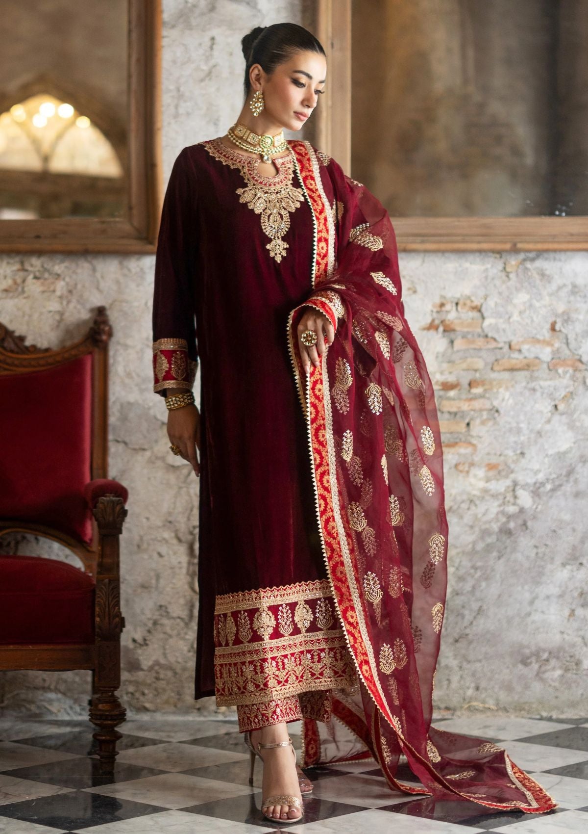 Winter Collection - Zainab Chottani - Velvet Unstitched 24 - D#7 - Neesa