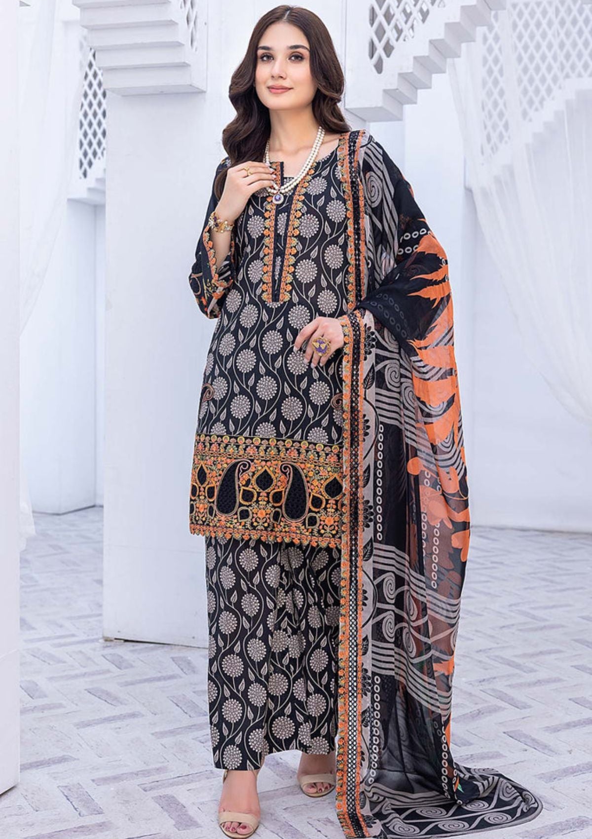 Lawn Collection - Charizma - Zouq Black & White - BWS#05