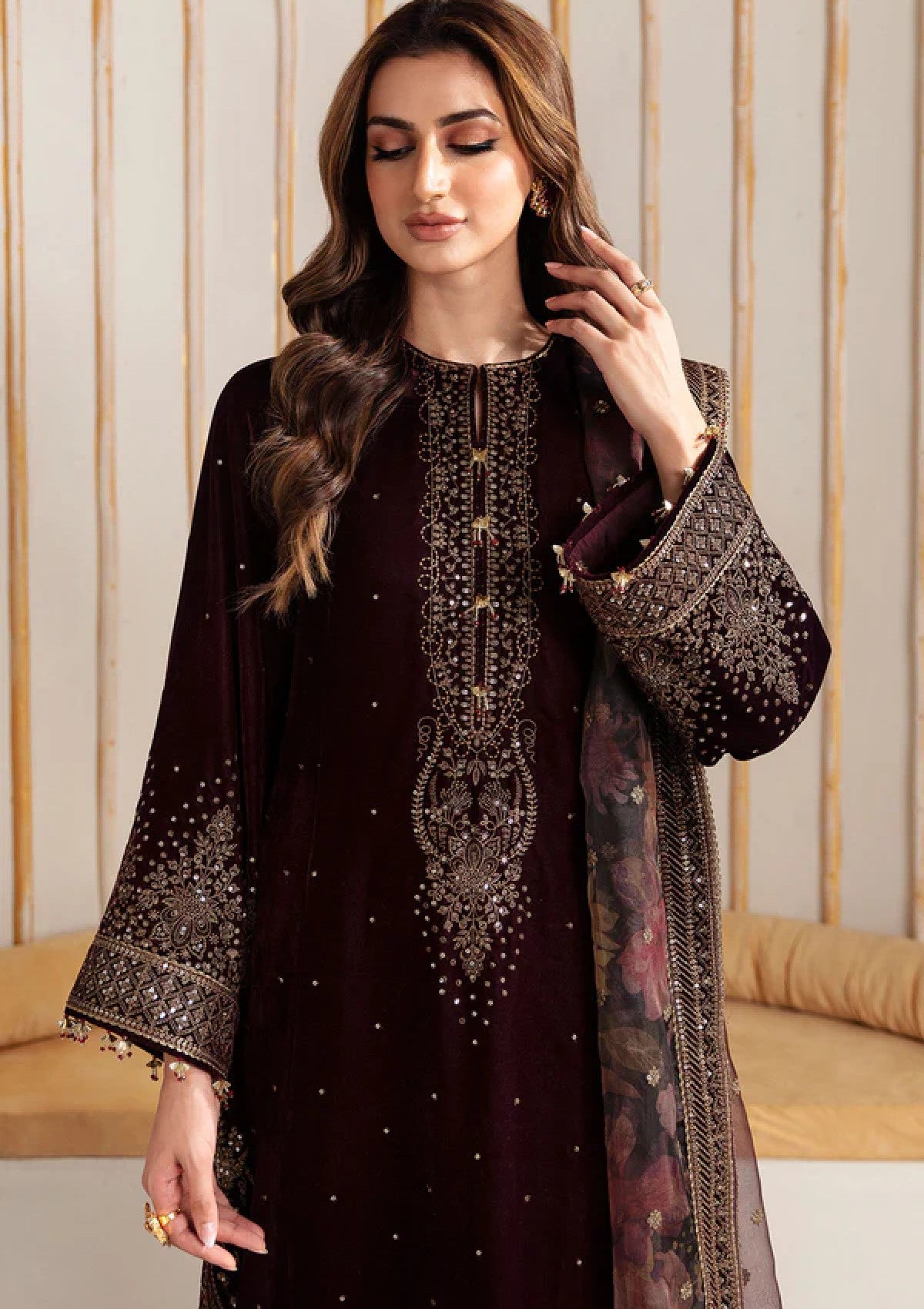 Winter Collection - Jazmin - Embroidered Velvet 24 - VF-2012