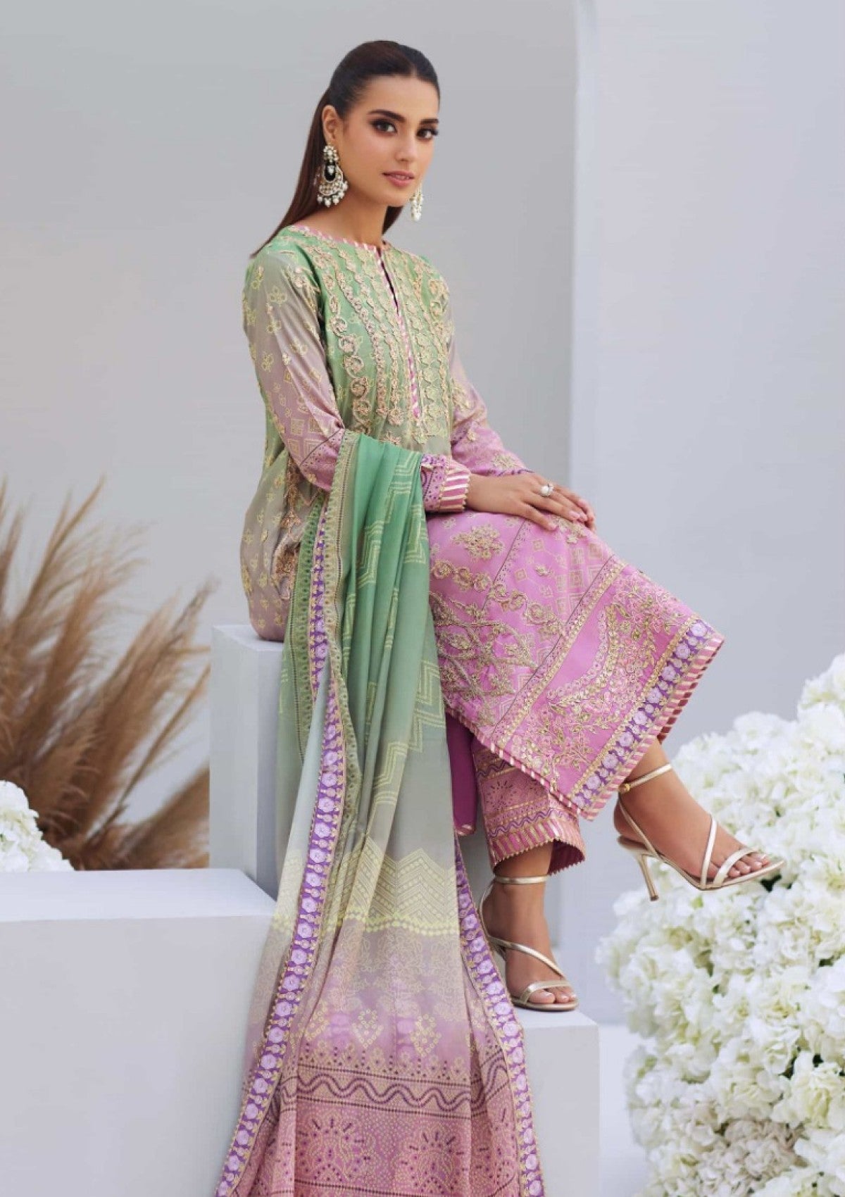 Formal Collection - Mina Hasan - Luxury Unstitched - Leila