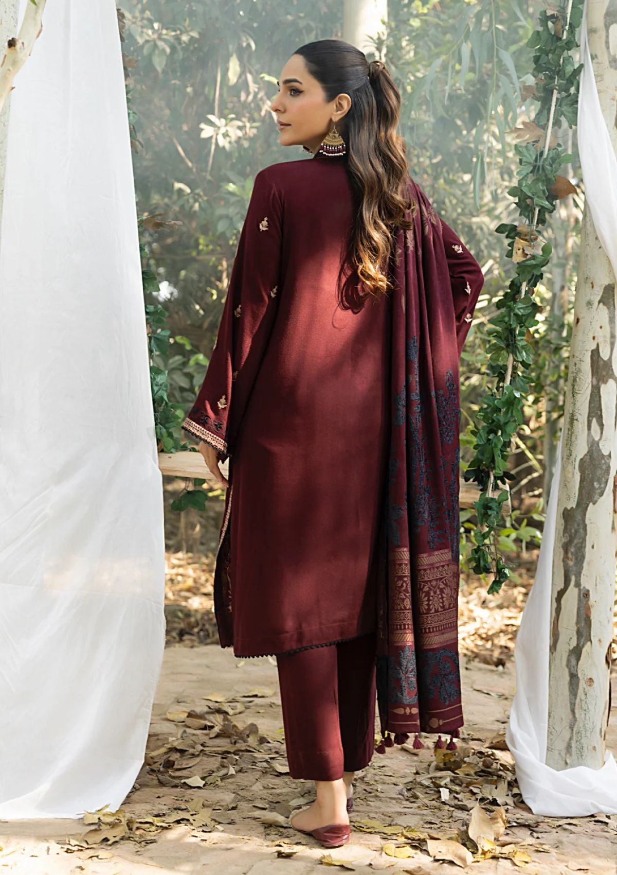 Winter Collection - Lakhany - Luxury Winter 24 - LG-IZ-0234