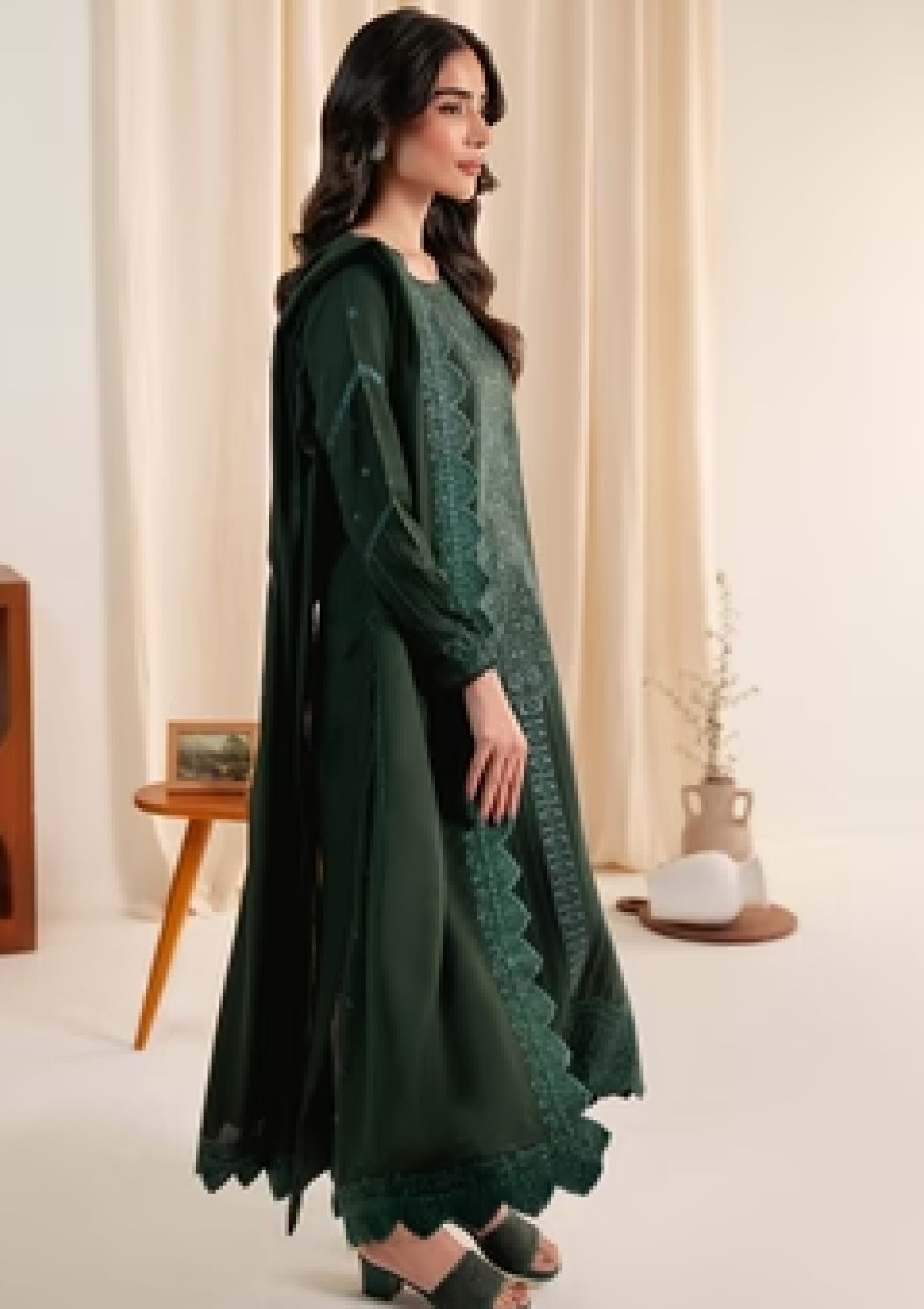 Pret Collection - Neeshay - Fall Winter - Emerald Drape