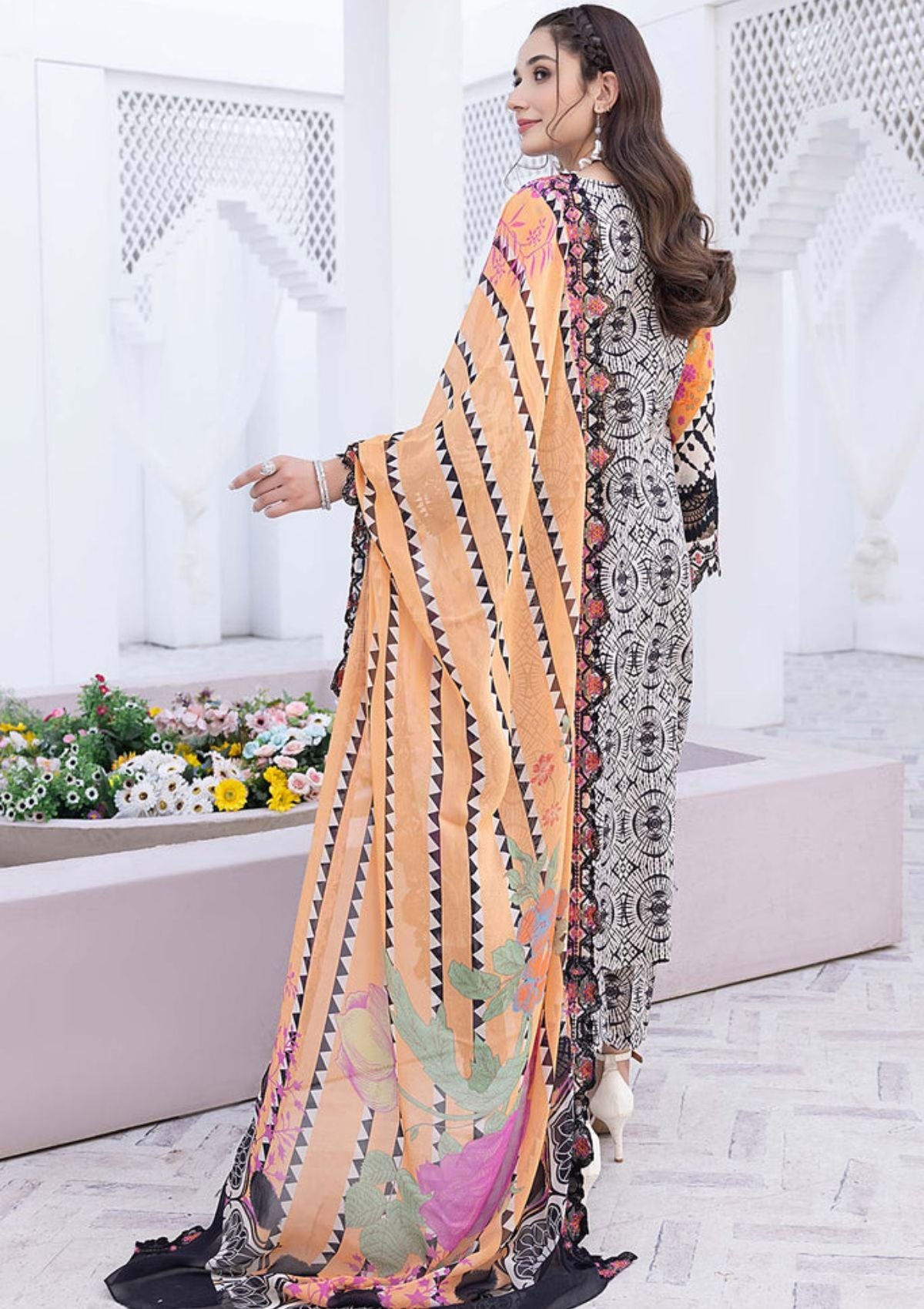 Lawn Collection - Charizma - Zouq Black & White - BWS#02