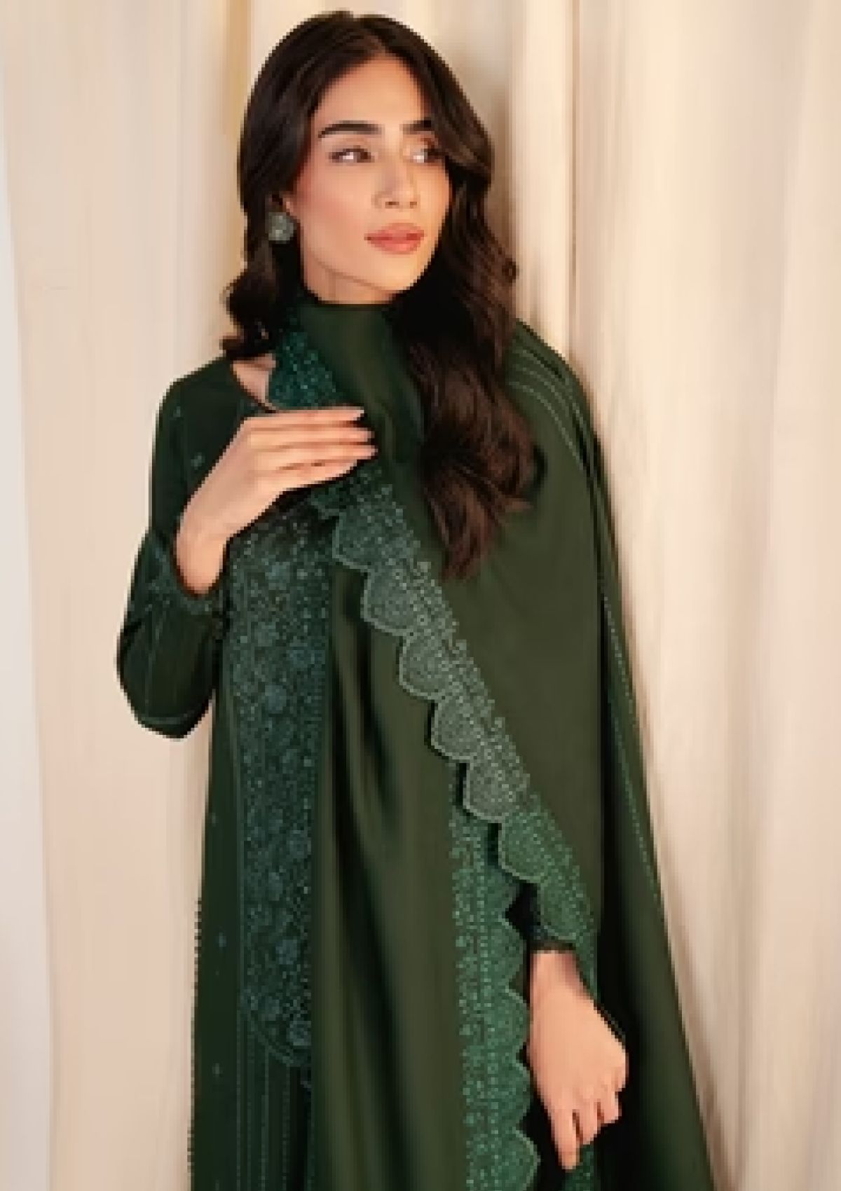 Pret Collection - Neeshay - Fall Winter - Emerald Drape