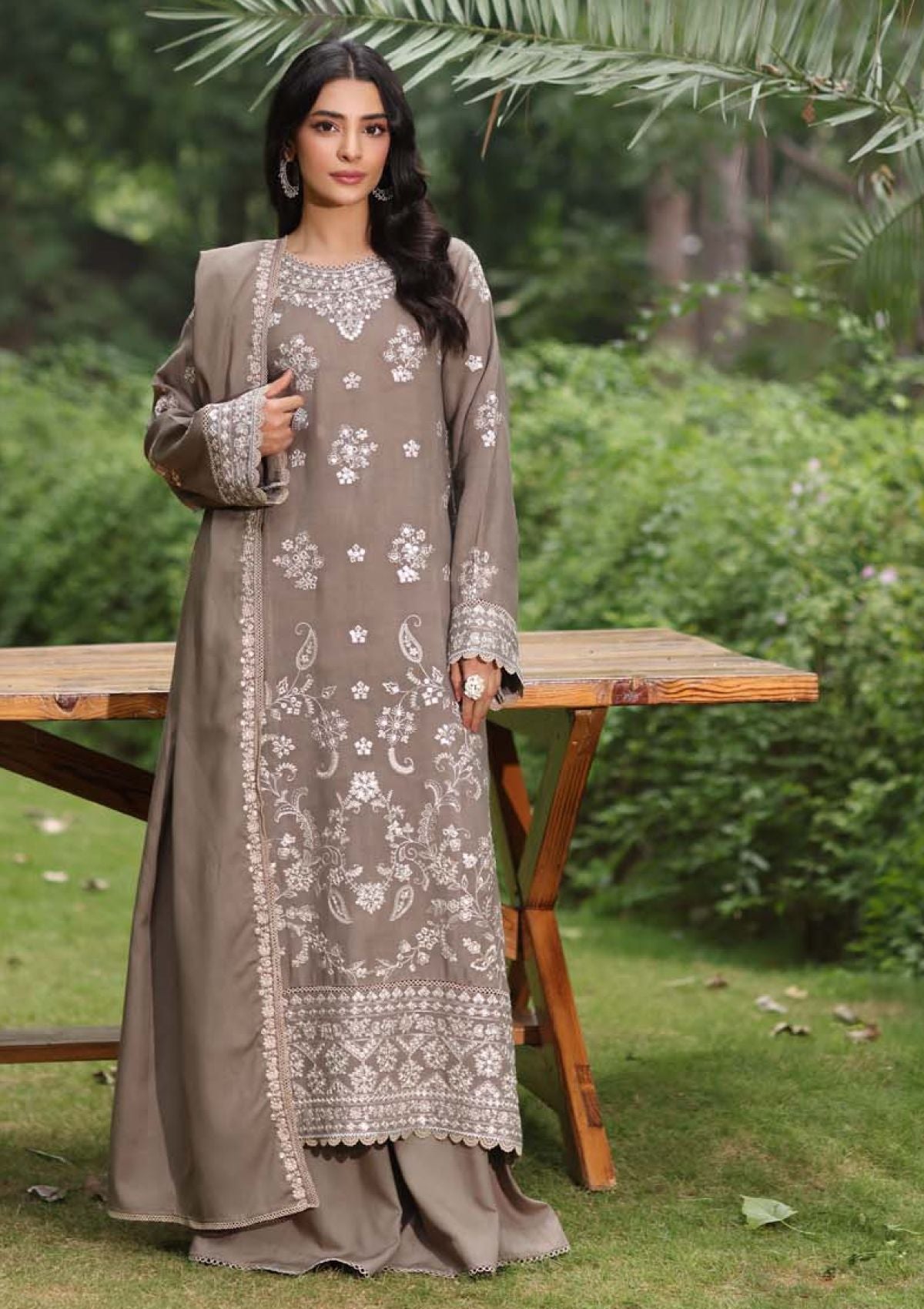 Winter Collection - Noor - Saadia Asad - Suzaanikari - NSK24#02