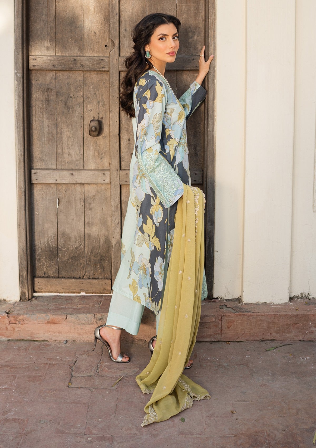 Lawn Collection - Muraad - Raha Edit - Maya