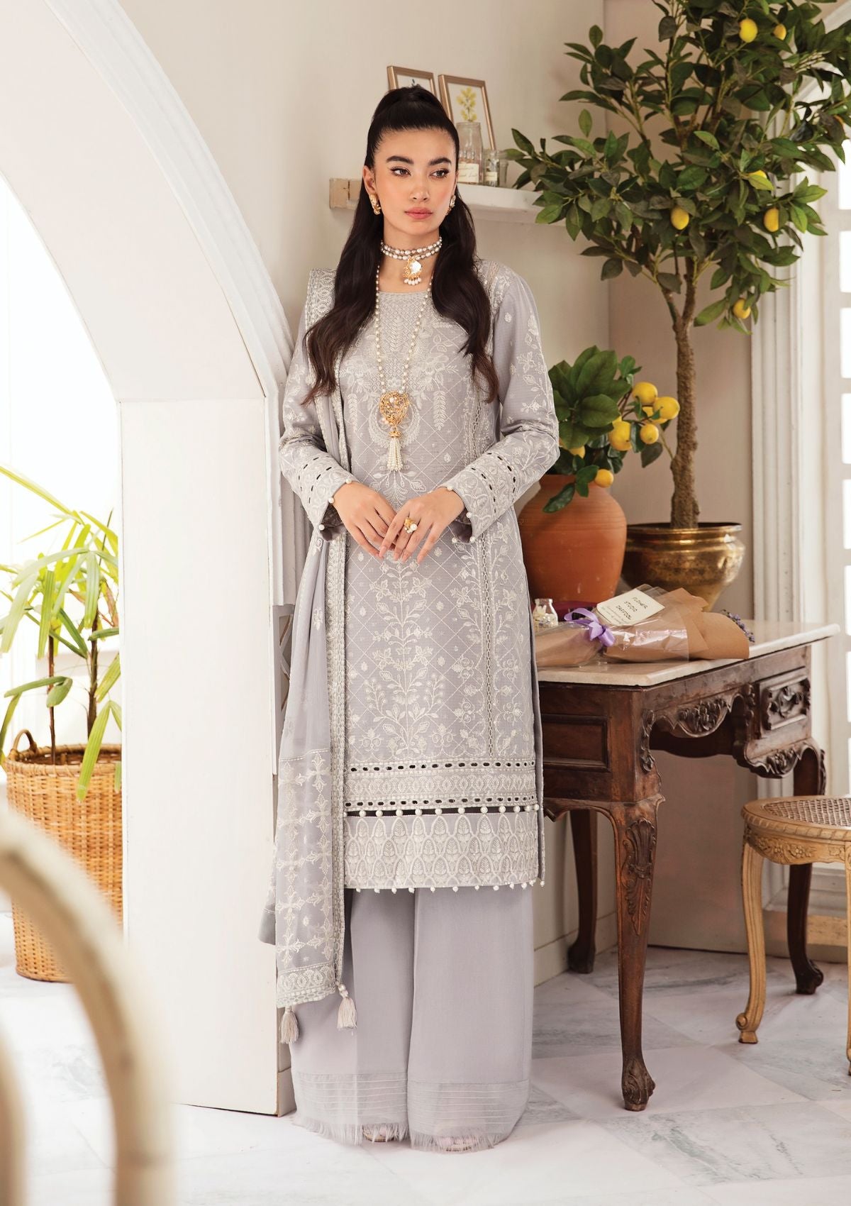 Lawn Collection - Gulaal - Luxury - V02 - D#2 - Neeshay