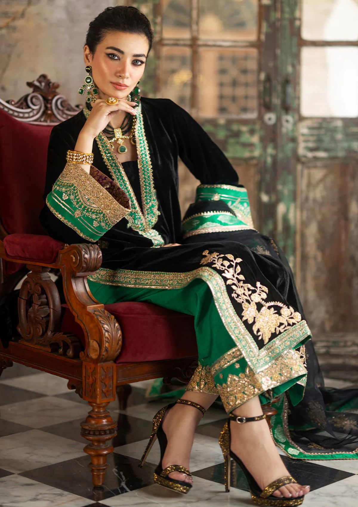 Winter Collection - Zainab Chottani - Velvet Unstitched 24 - D#1 - Vanya