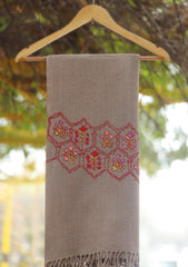 Wool Needle Work Shawl D - 59 - MOUSE