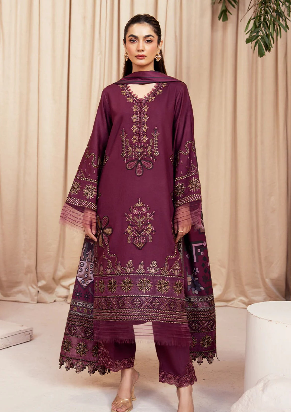 Buy Elegant Winter Wear for Women Saleem Fabrics Traditions Buy Elegant Winter Wear for Women Saleem Fabrics Traditions