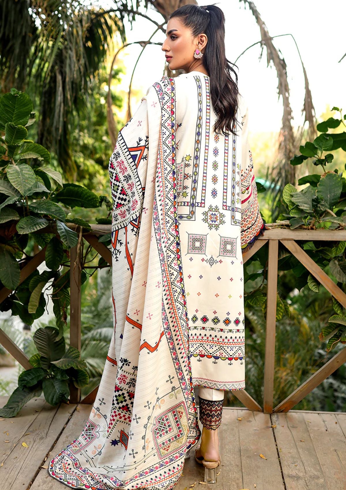 Winter Collection - Bin Ilyas - Maya Jahan - D#764 A