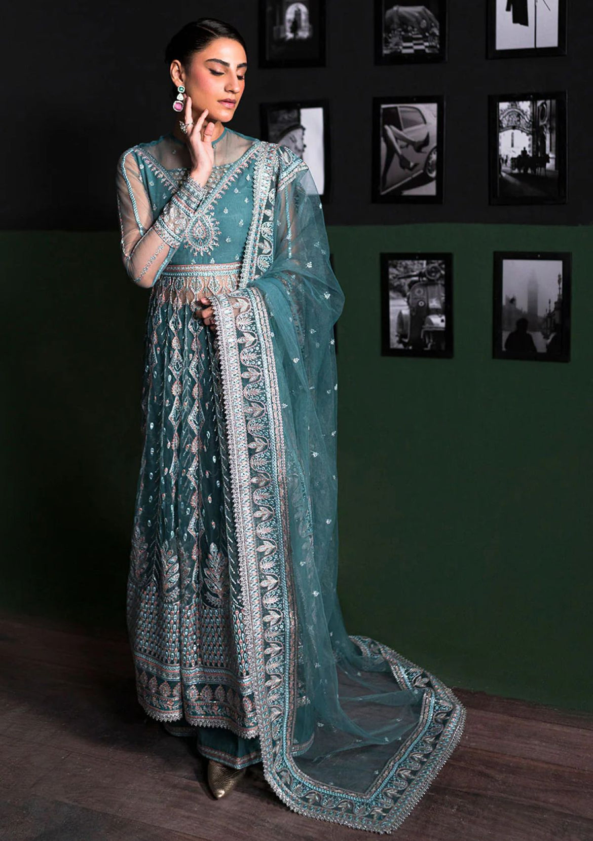 Maxi Dresses Pakistan: Find Your Perfect Style – Saleem Fabrics Traditions