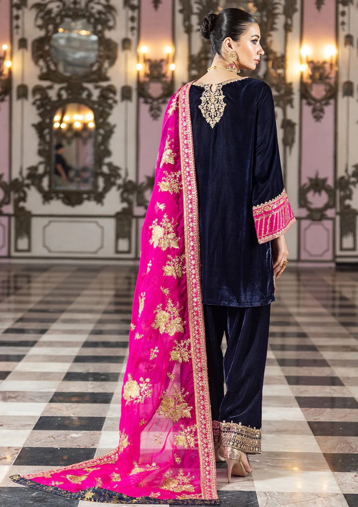 Winter Collection - Zainab Chottani - Velvet Unstitched 24 - D#5 - Tara