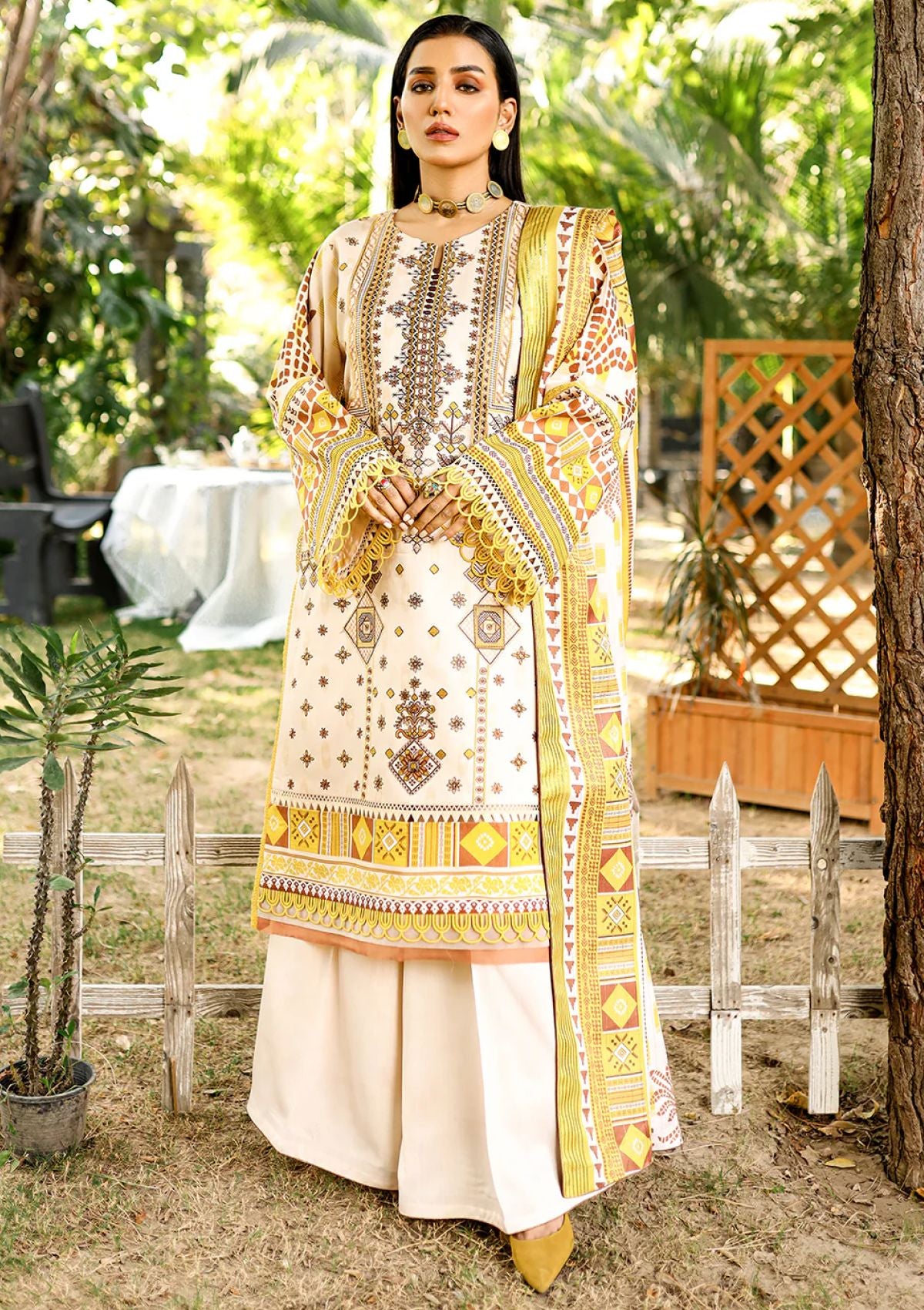 Winter Collection - Bin Ilyas - Maya Jahan - D#761 A