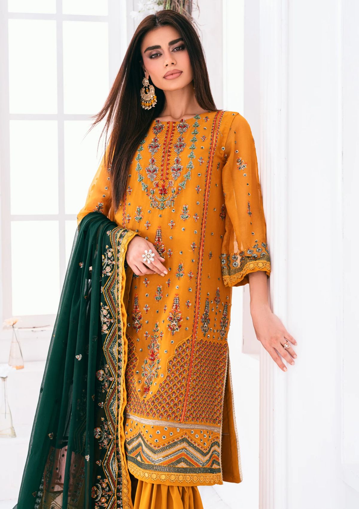 Formal Collection - Noorma Kaamal - Lallaria - Volume 3 - NK-LLC-21