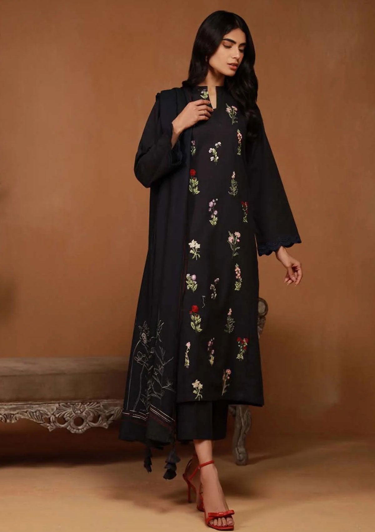 Winter Collection - Sahar - Cross Hatch - Unstitched Vol-2 - D#05