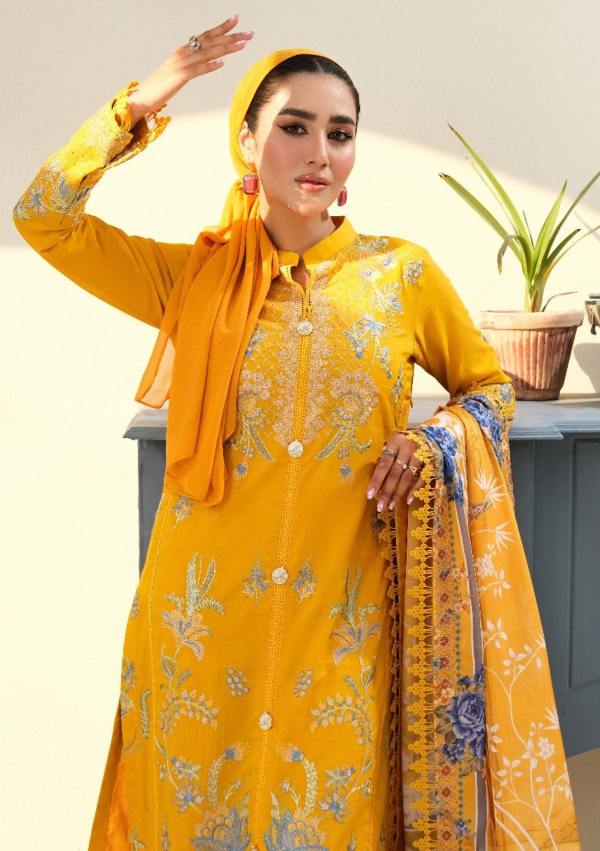 Lawn Collection - Eshaal Mishkaat - Zaib un Nisa - D#1A - Sunflower