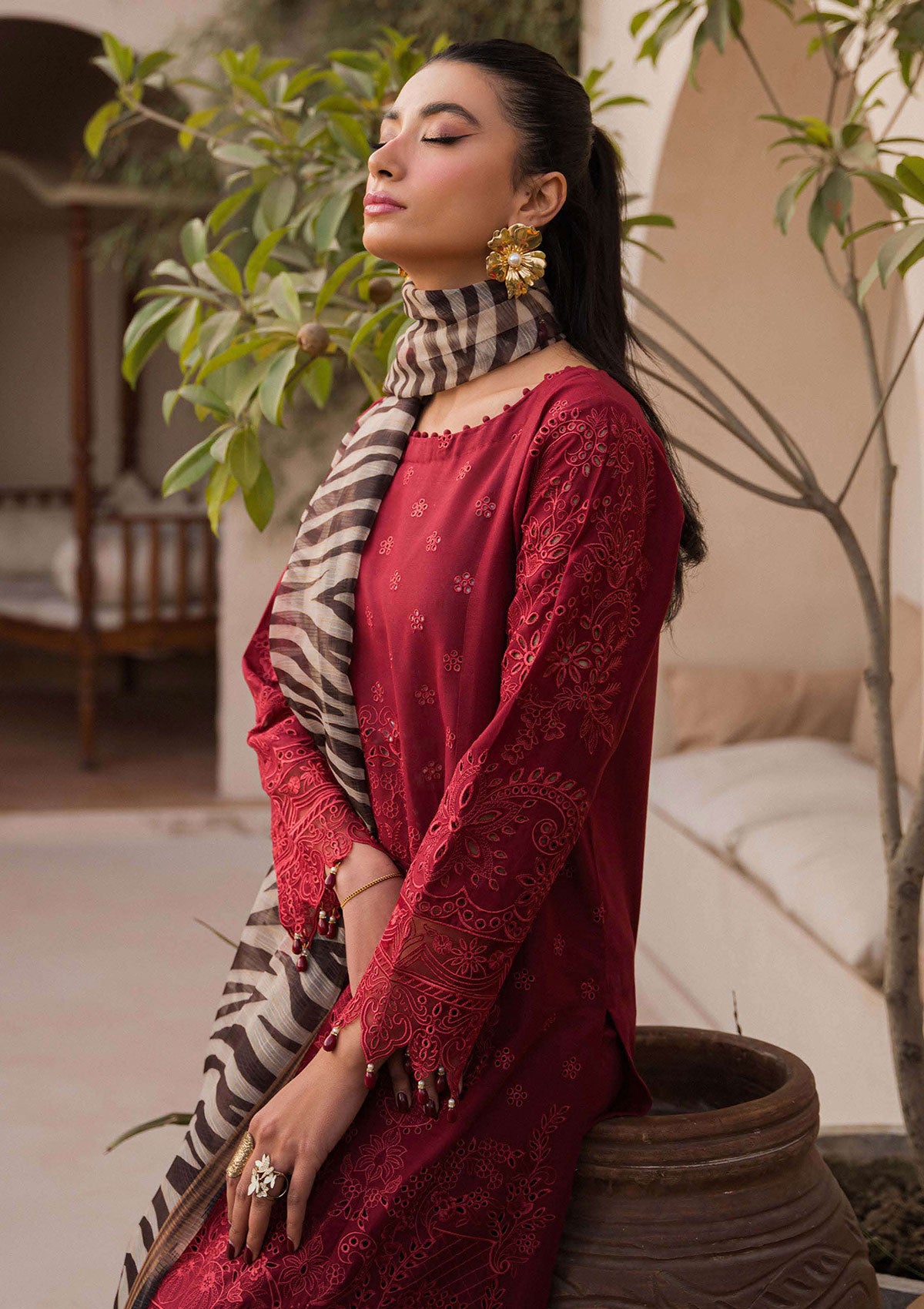 Lawn Collection - Neeshay - Symphony - Luxury - Cadence