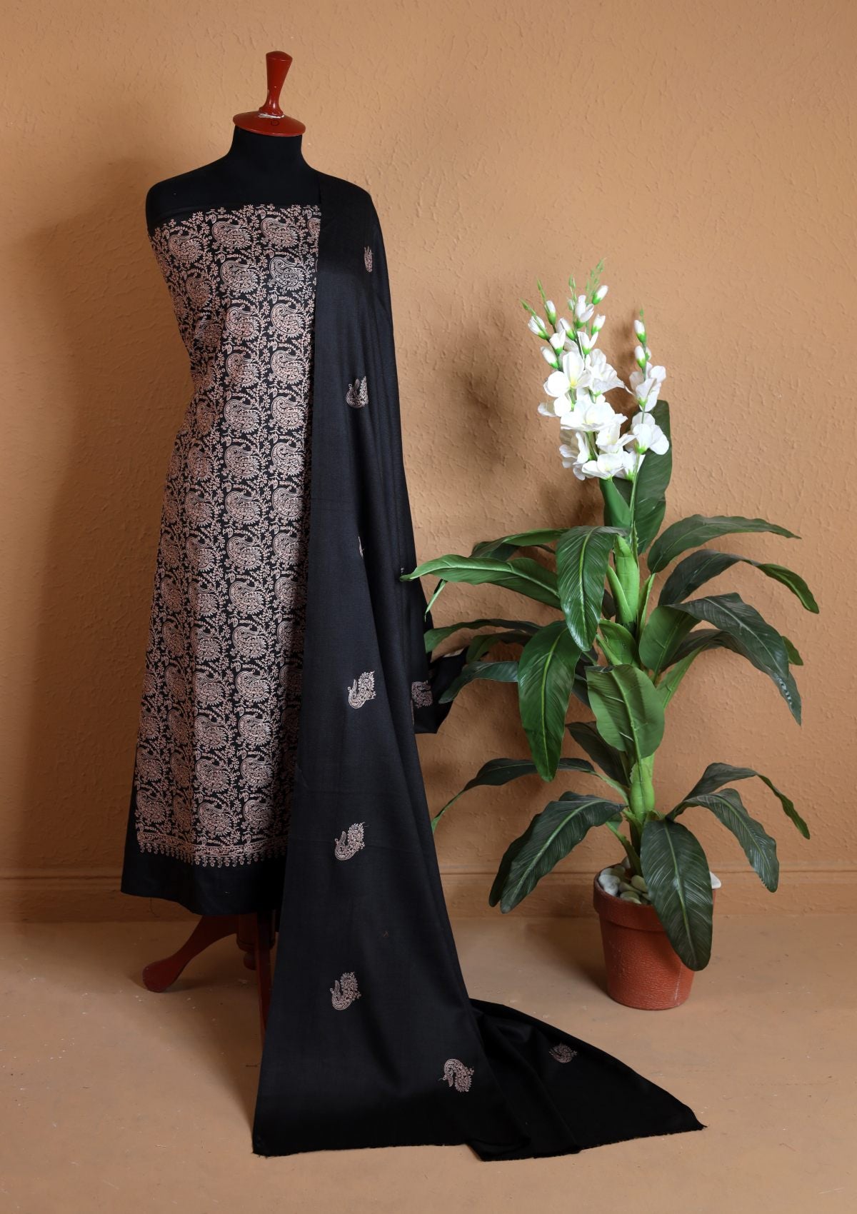 Winter Collection - Riwaj - Pashmina Embroidered Suit - Volume II - D#05 (C)