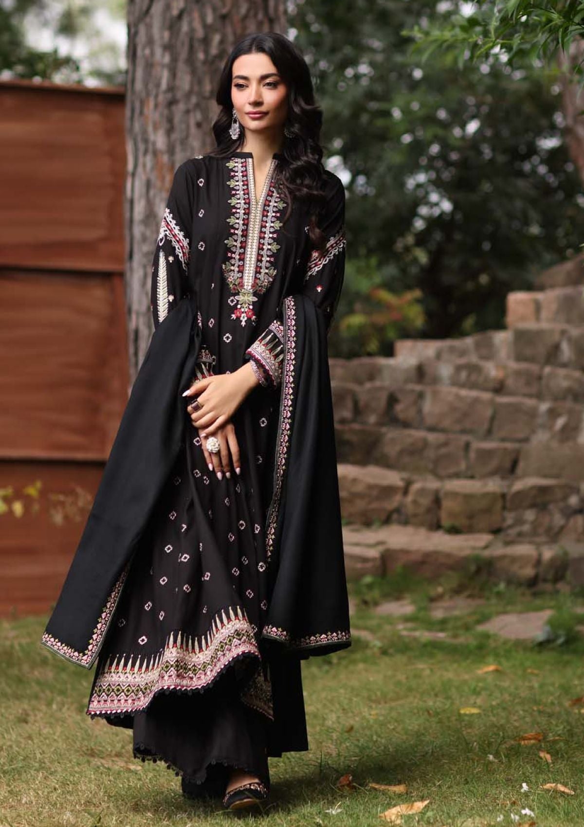 Winter Collection - Noor - Saadia Asad - Suzaanikari - NSK24#05