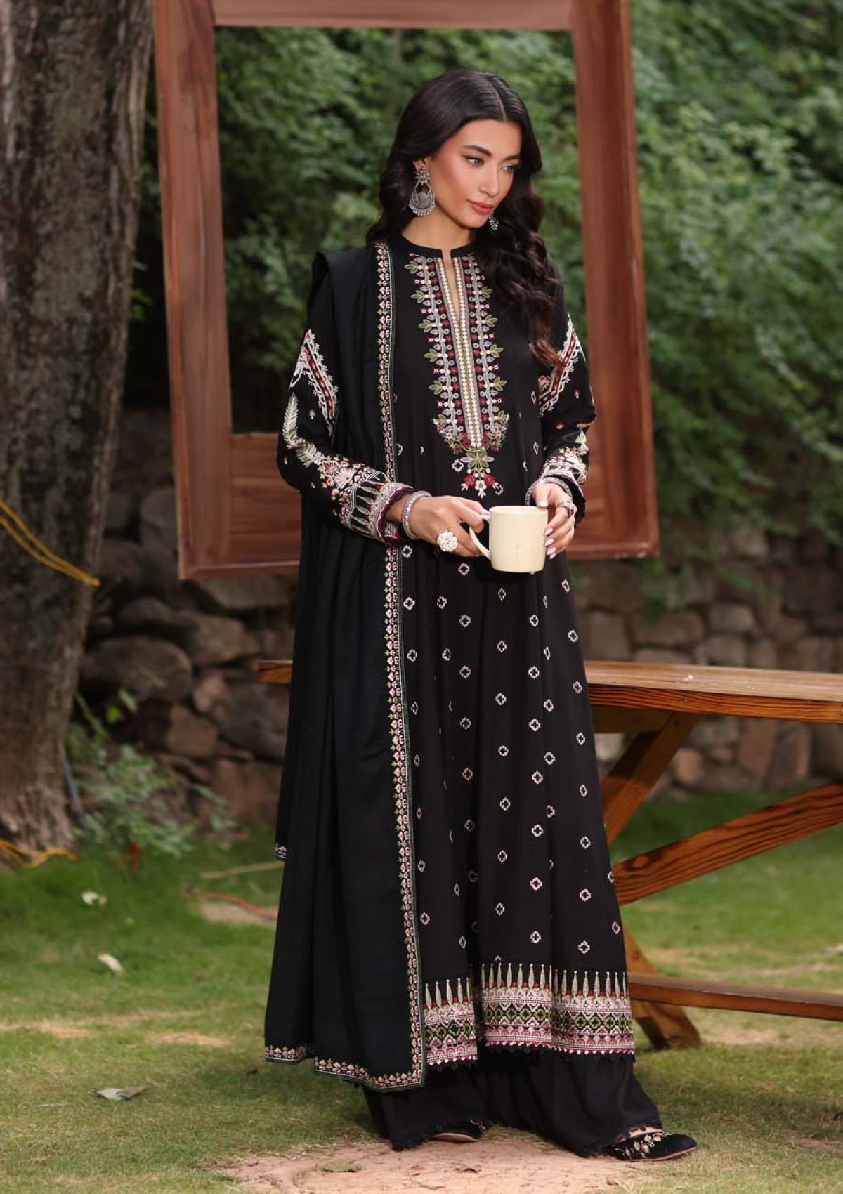 Winter Collection - Noor - Saadia Asad - Suzaanikari - NSK24#05