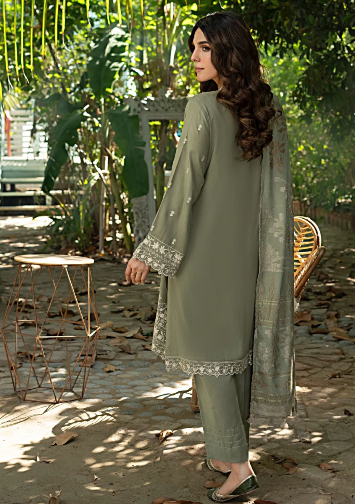 Winter Collection - Lakhany - Luxury Winter 24 - LG-IZ-0233