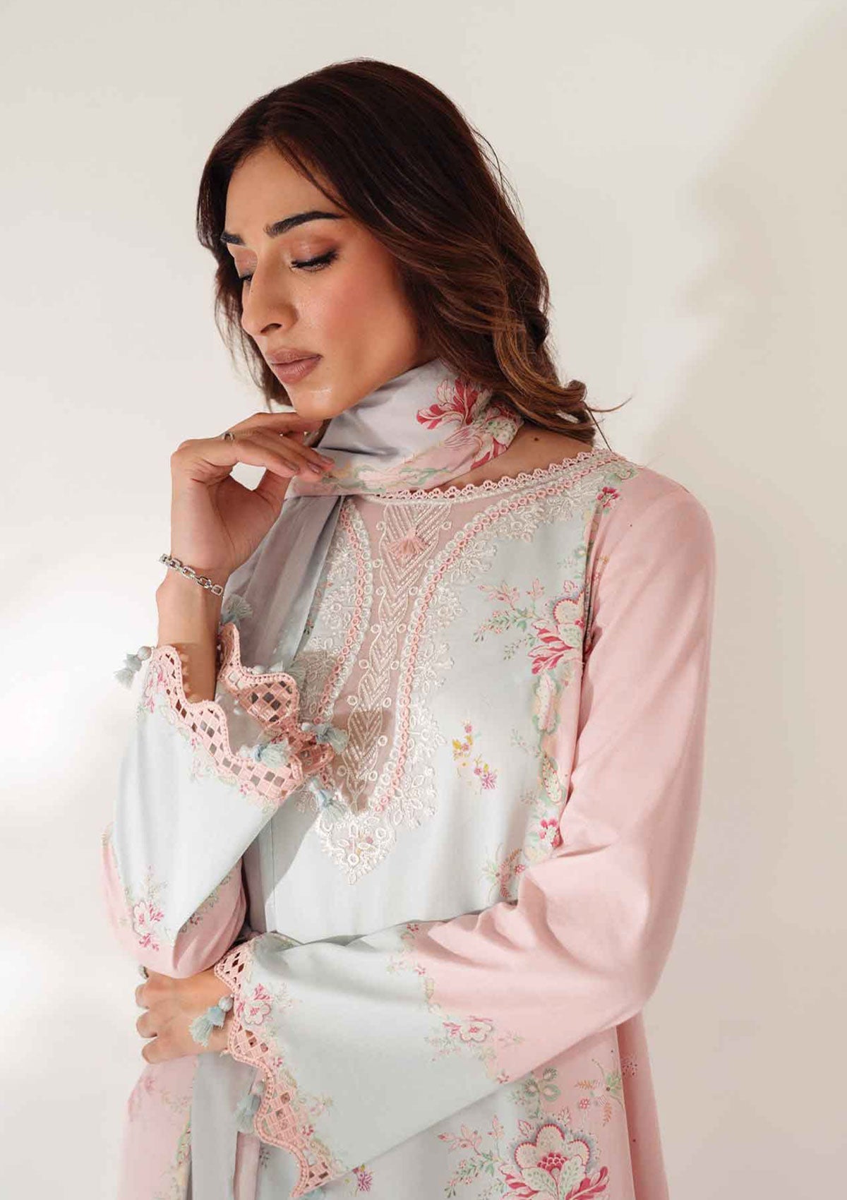 Lawn Collection - Qalamkar - Q Prints 24 - AR#07 - Sabine