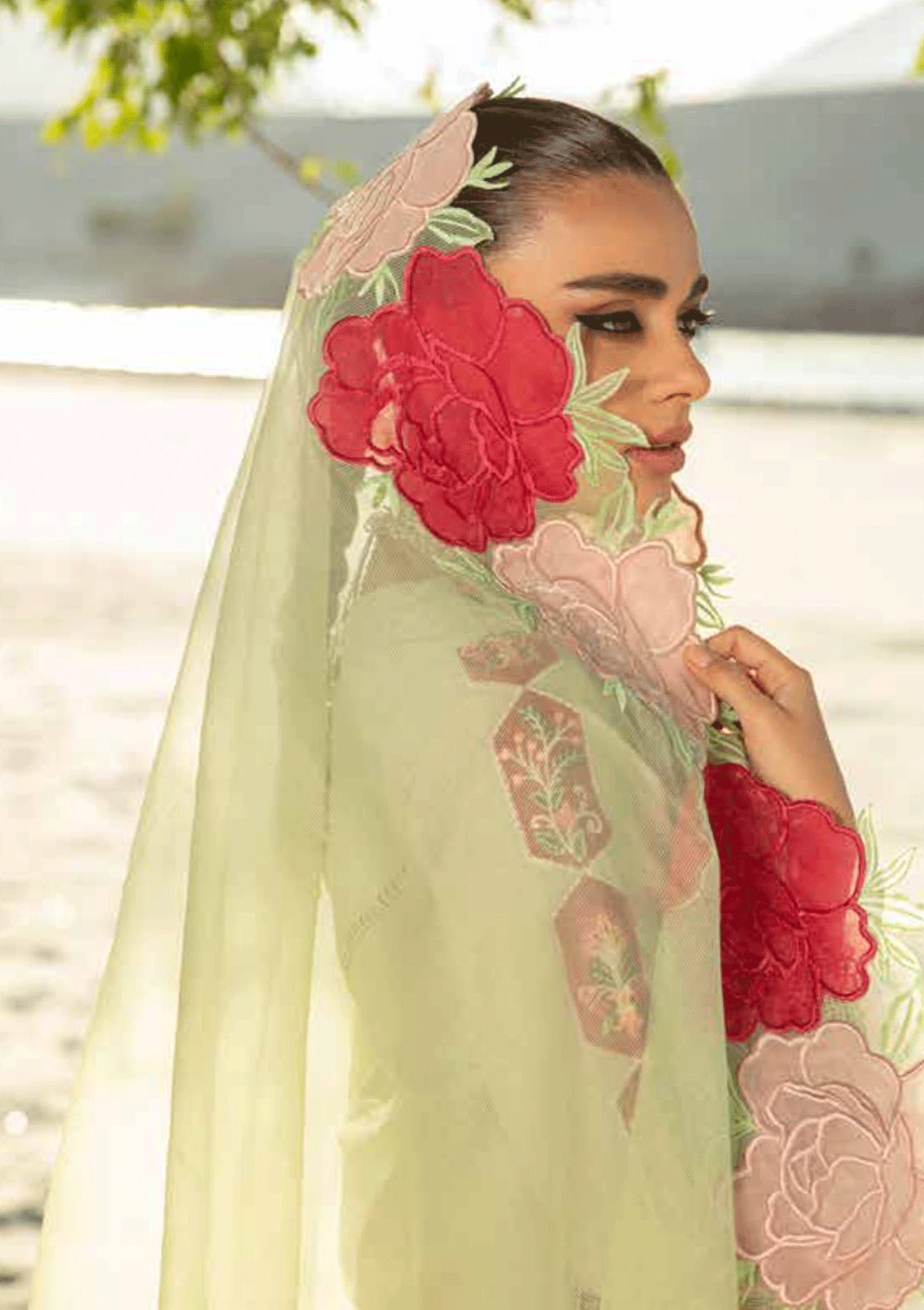 Lawn Collection - Maryam Hussain - Luxury - D#7 - Roses