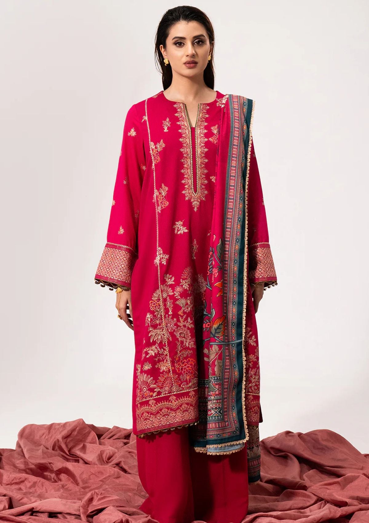 Winter Collection - Saad Shaikh - Luminaa - Fuchsia