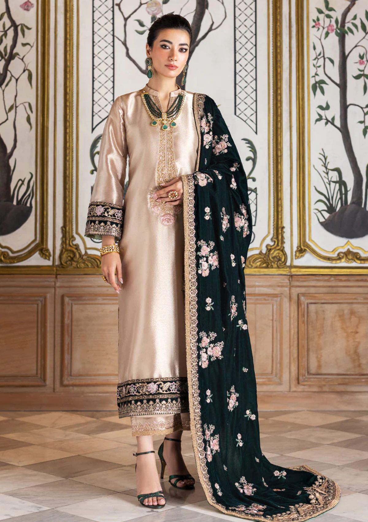 Winter Collection - Zainab Chottani - Velvet Unstitched 24 - D#3 - Sarwana