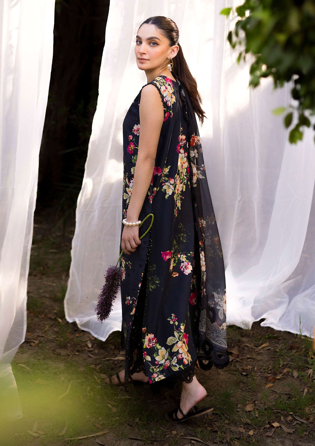 Lawn Collection - Neeshay - Summer Lines - Printkari - NP24#06 - Noir