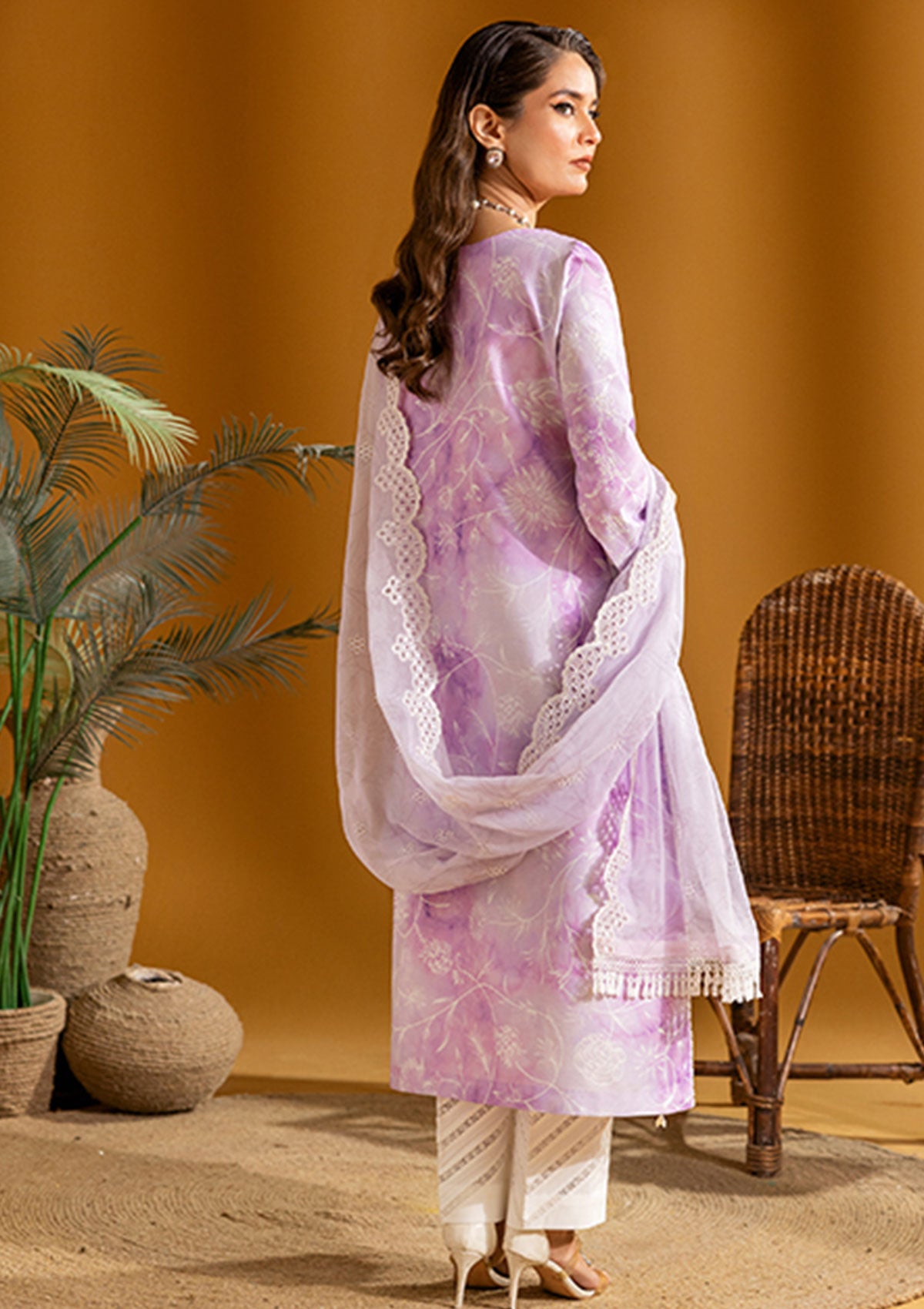 Lawn Collection - Alizeh - Maahi - AM24#06 - Ayla