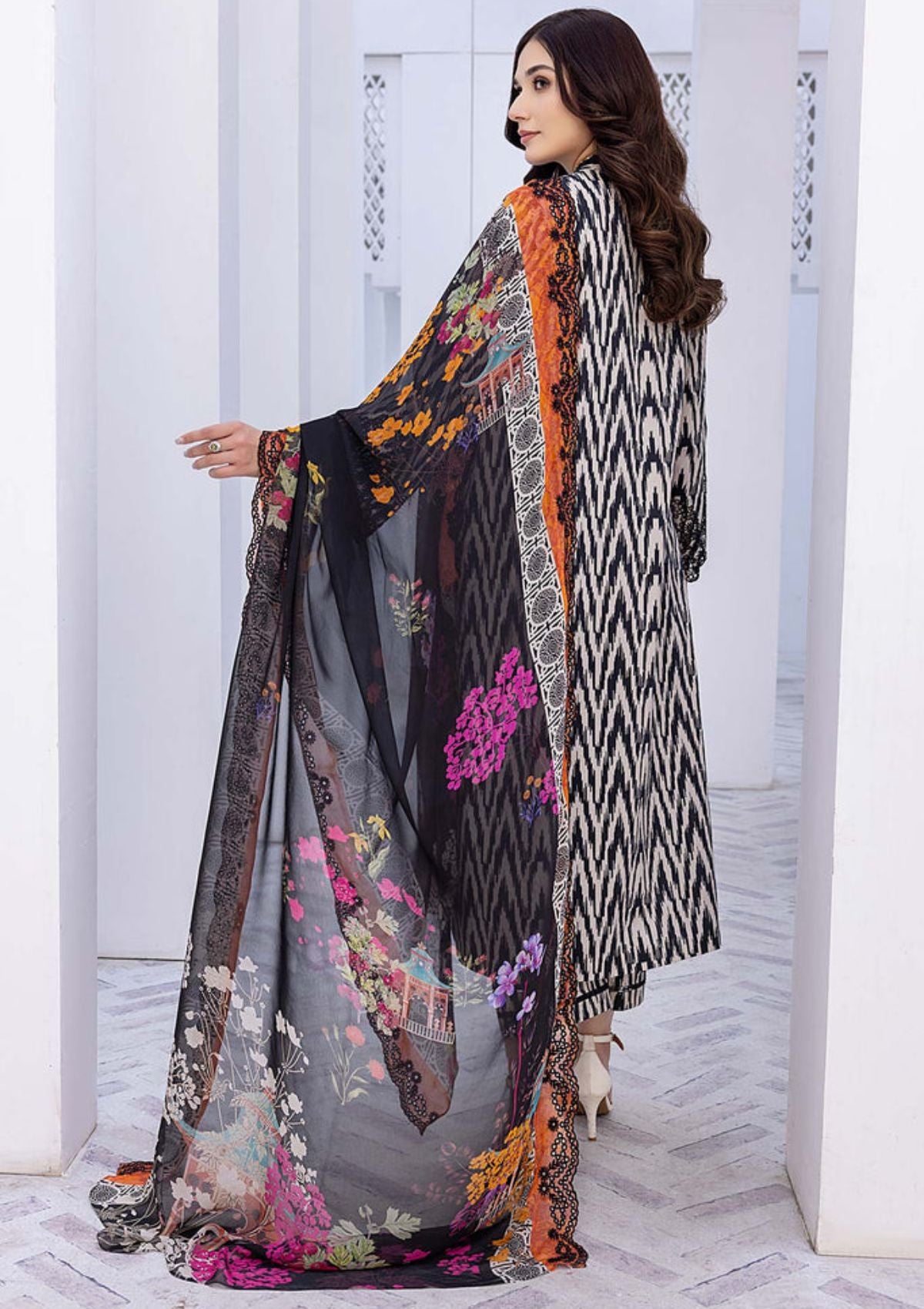 Lawn Collection - Charizma - Zouq Black & White - BWS#03