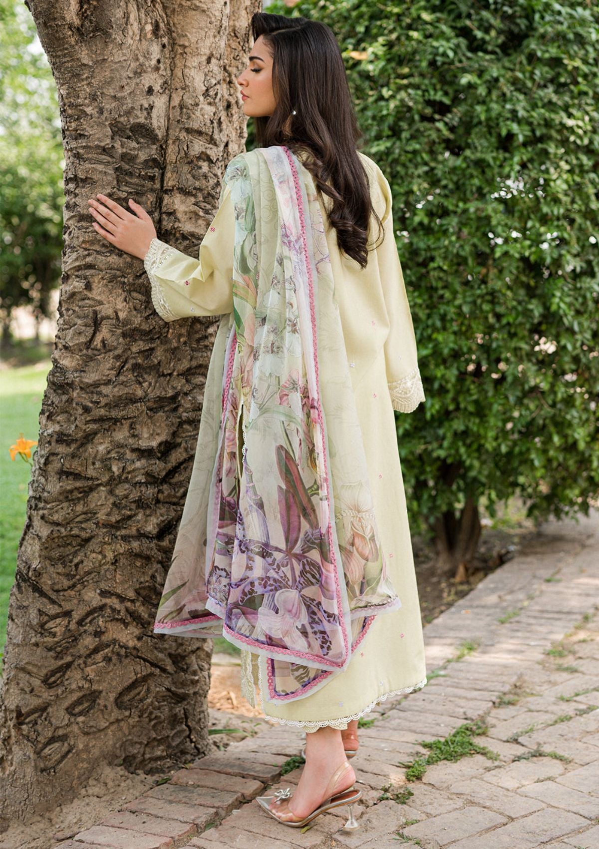 Lawn Collection - Roheenaz - Wisteria - S/S - RUN#25B (AFSHEEN)