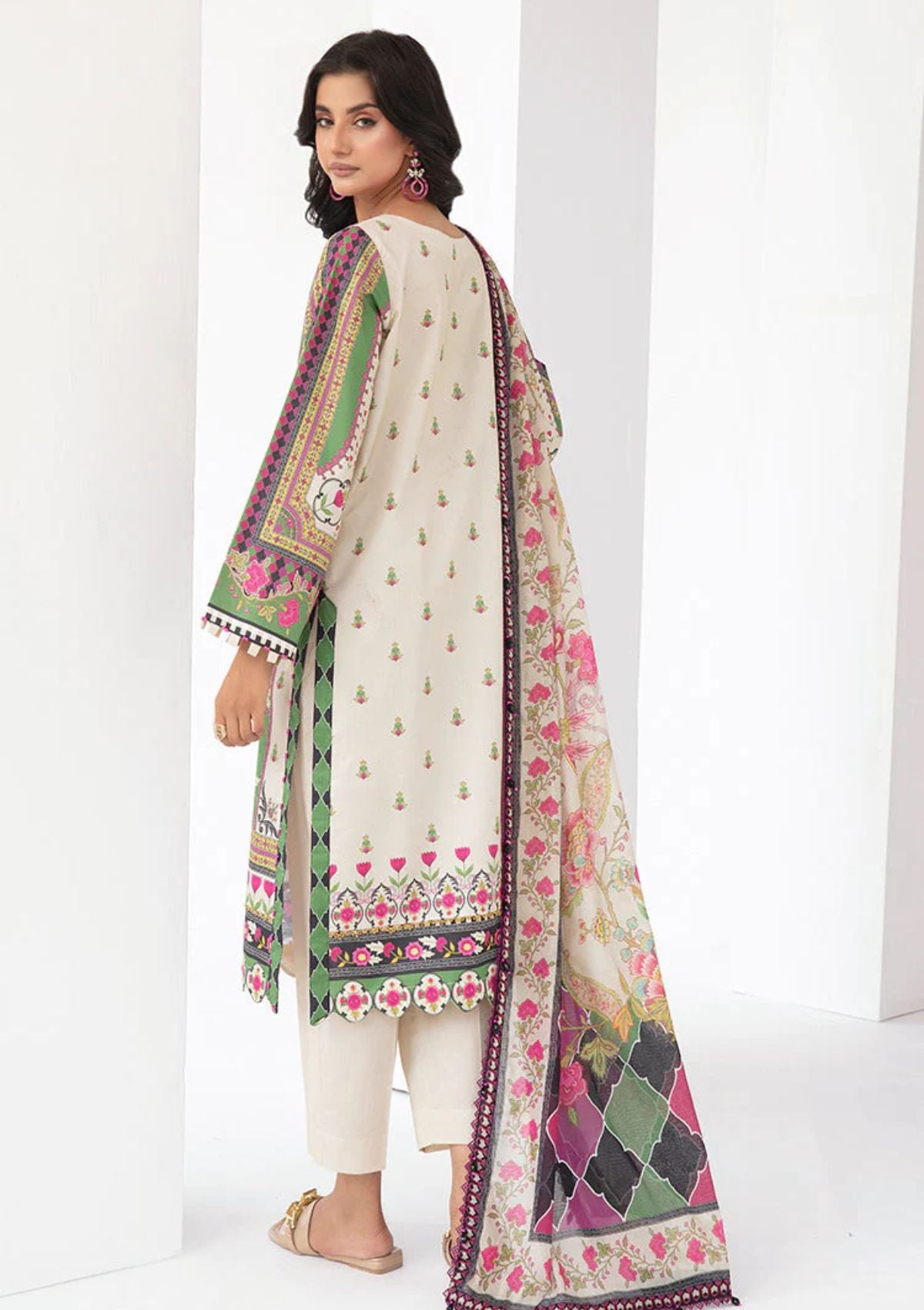 Lawn Collection - Ellena - Social Digital Printed 24 - EAS-L3-01-05