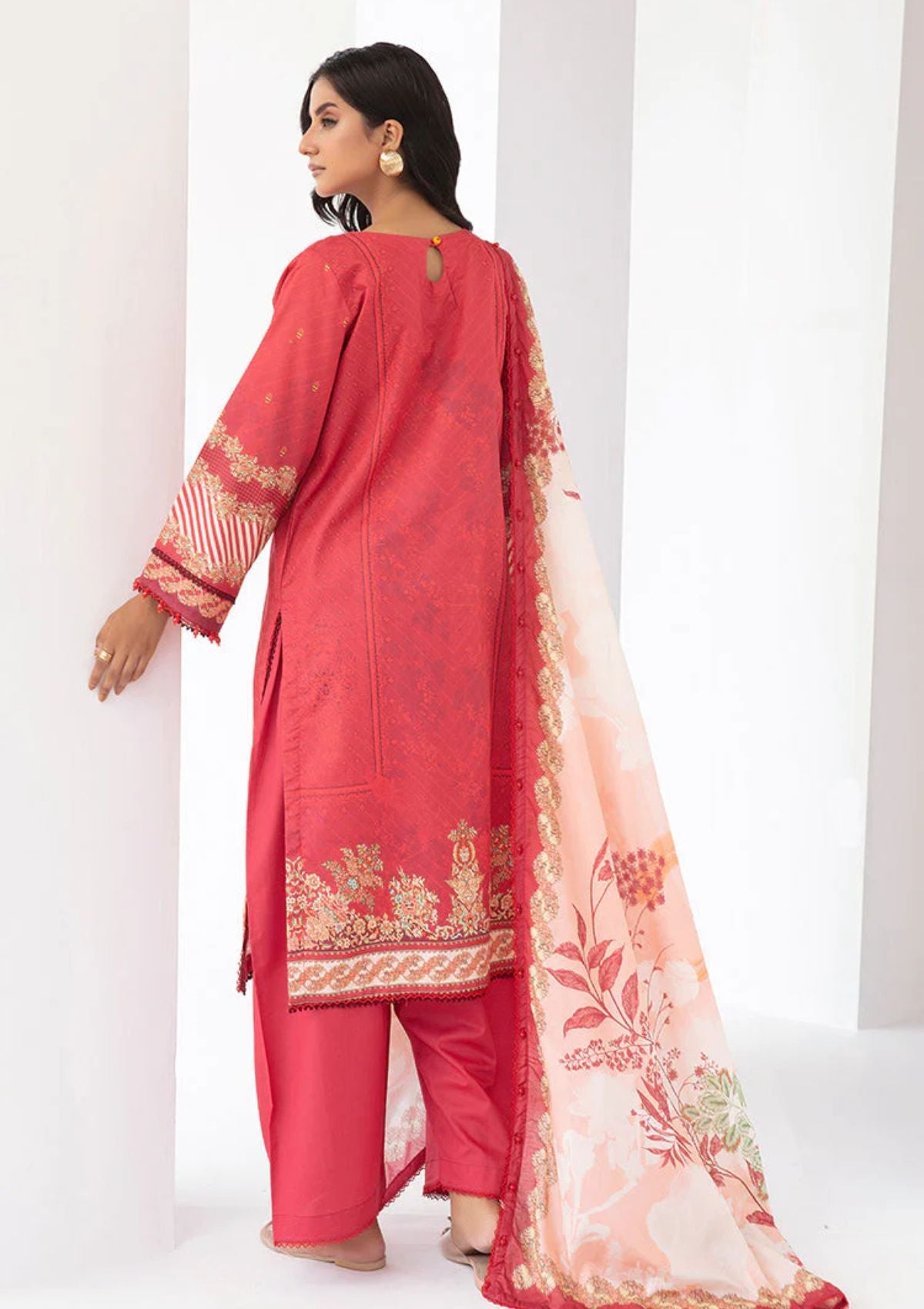 Lawn Collection - Ellena - Social Digital Printed 24 - EAS-L3-01-07