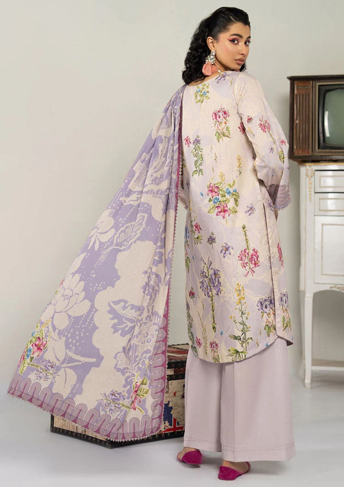 Lawn Collection - Ellena - Digital Printed 24 - EAS-L3-04-08