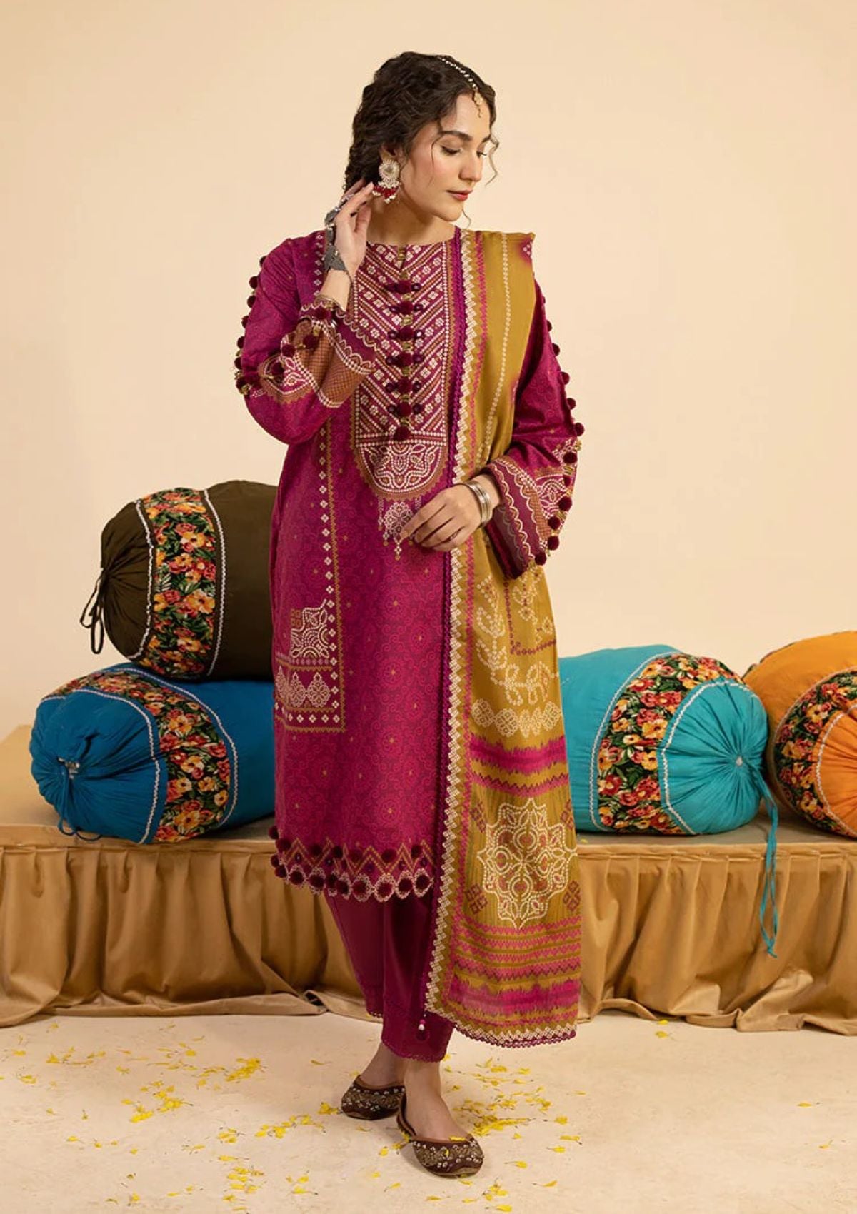 Lawn Collection - Ellena - Chunri 24 - EAS-L3-05-04