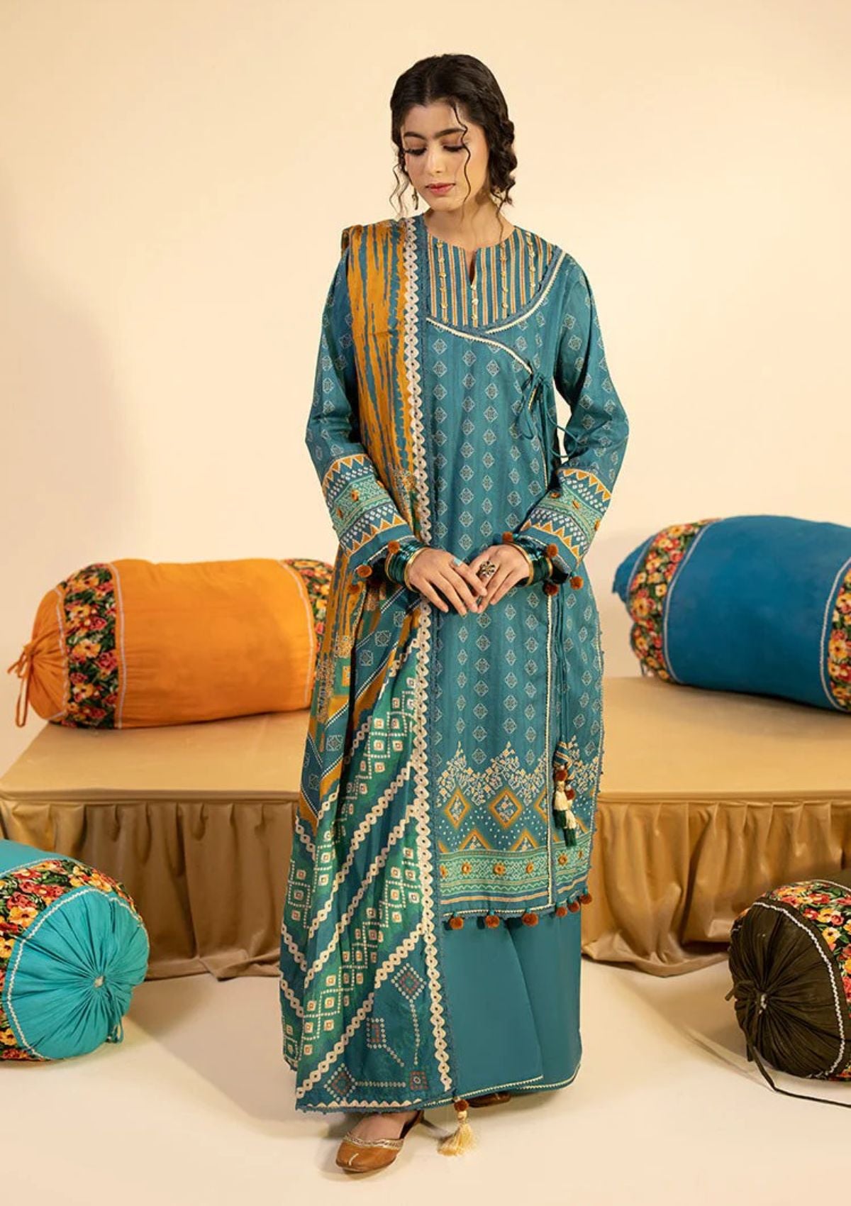 Lawn Collection - Ellena - Chunri 24 - EAS-L3-05-05