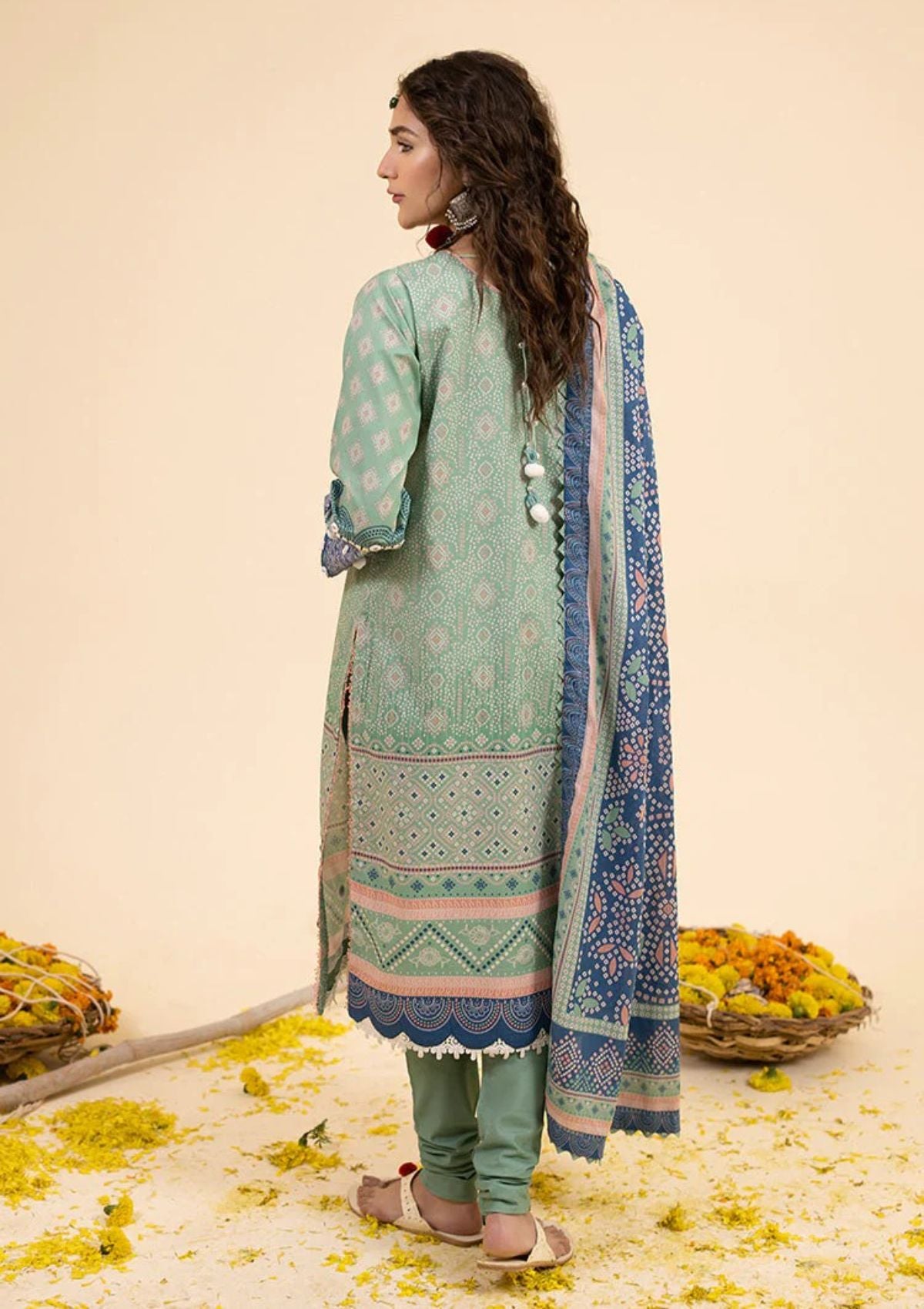 Lawn Collection - Ellena - Chunri 24 - EAS-L3-05-09