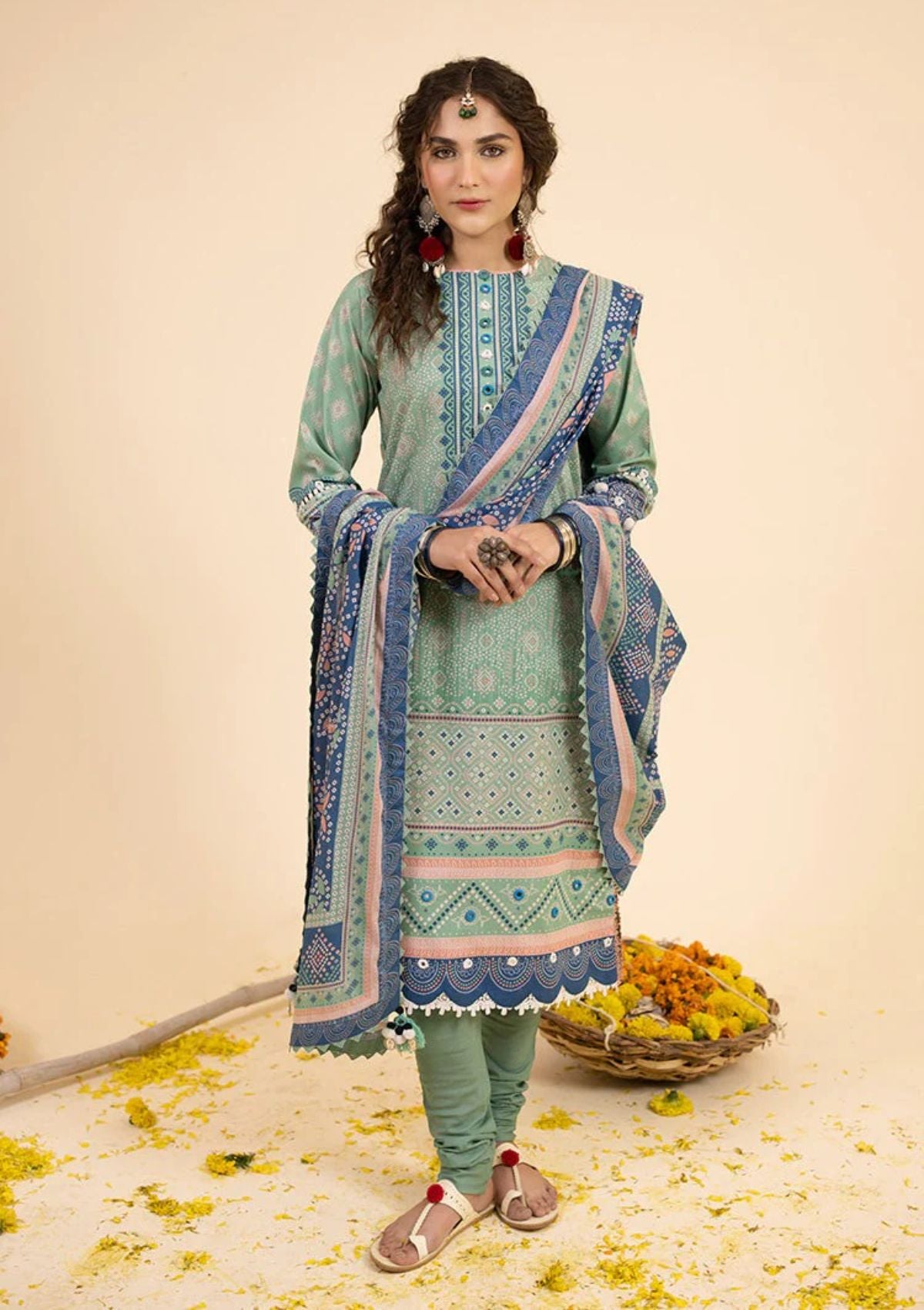 Lawn Collection - Ellena - Chunri 24 - EAS-L3-05-09