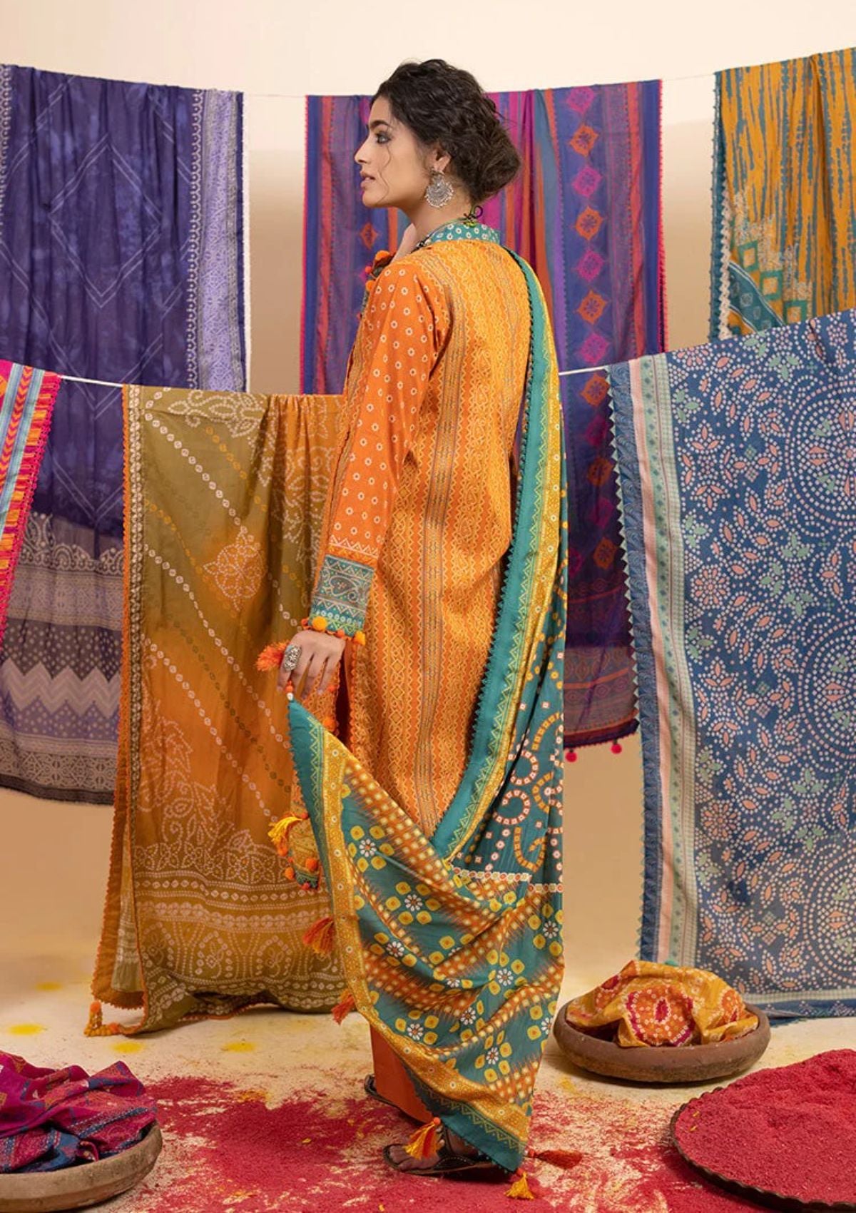 Lawn Collection - Ellena - Chunri 24 - EAS-L3-05-12