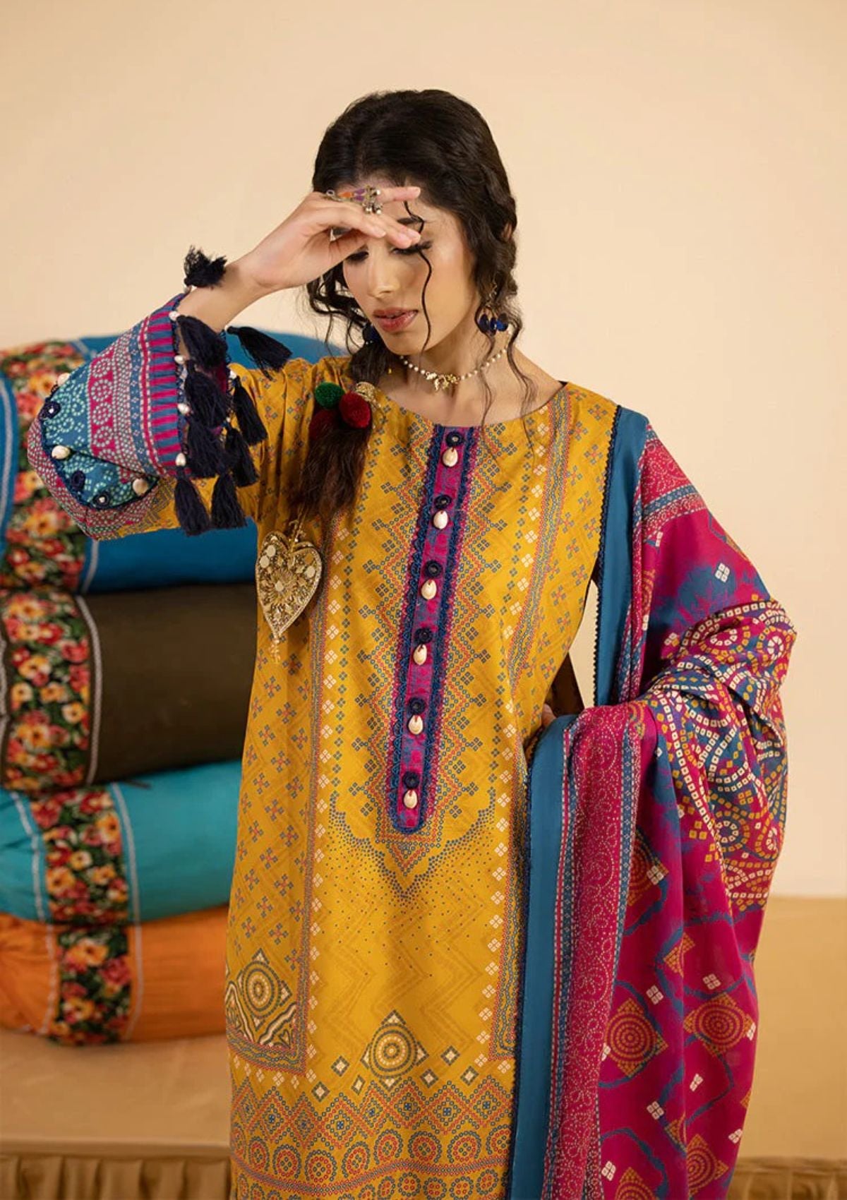 Lawn Collection - Ellena - Chunri 24 - EAS-L3-05-15