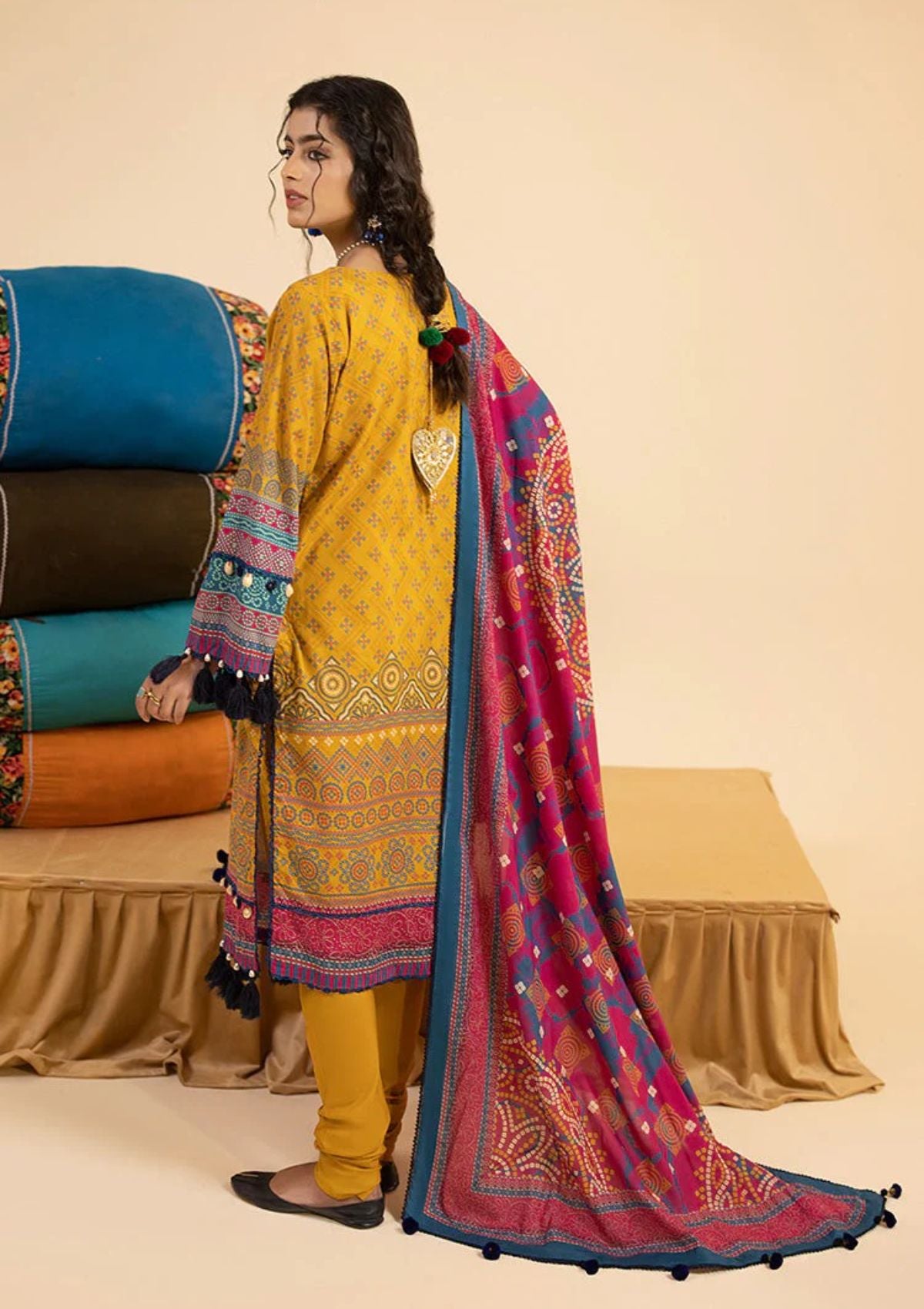 Lawn Collection - Ellena - Chunri 24 - EAS-L3-05-15