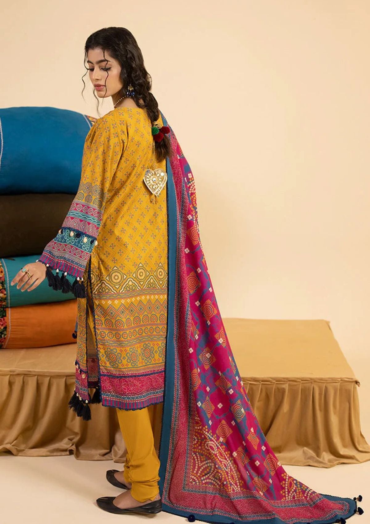 Lawn Collection - Ellena - Chunri 24 - EAS-L3-05-15