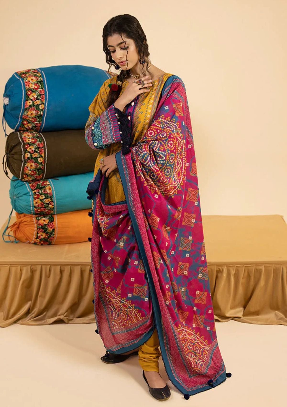 Lawn Collection - Ellena - Chunri 24 - EAS-L3-05-15