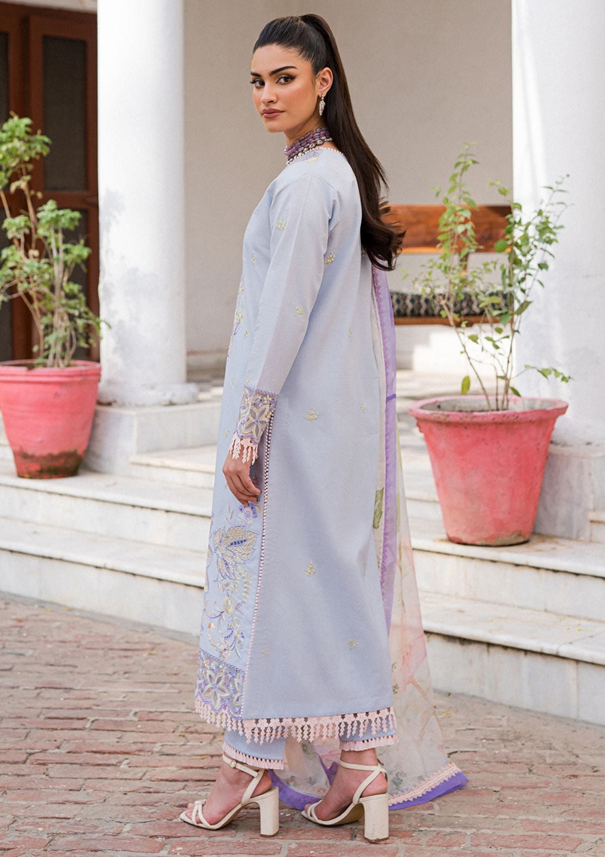 Lawn Collection - Roheenaz - Wisteria - S/S - RUN#24B (FARAH)