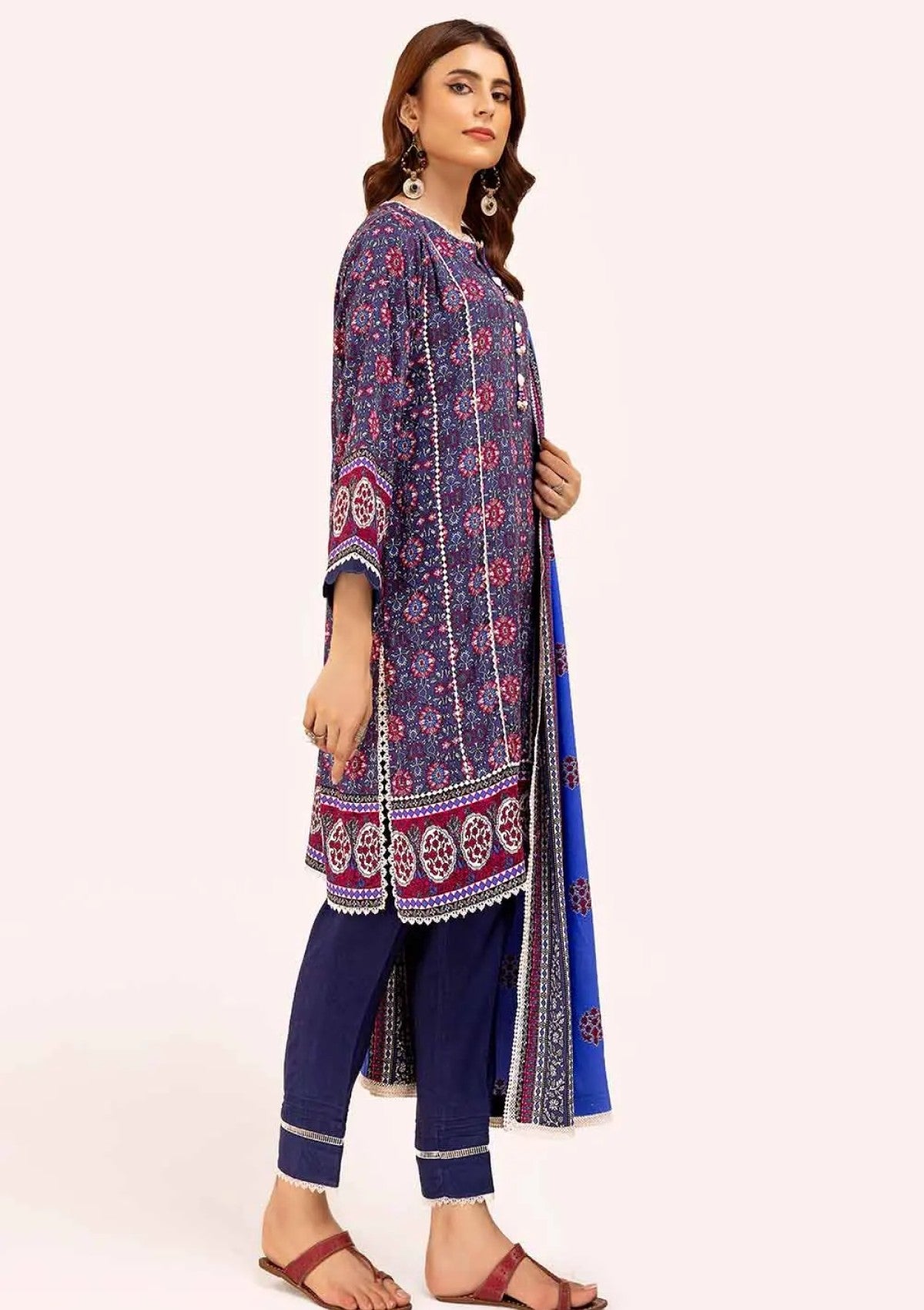 Winter Collection - Gul Ahmed - 3Pcs Unstitched 24 - LT-42008